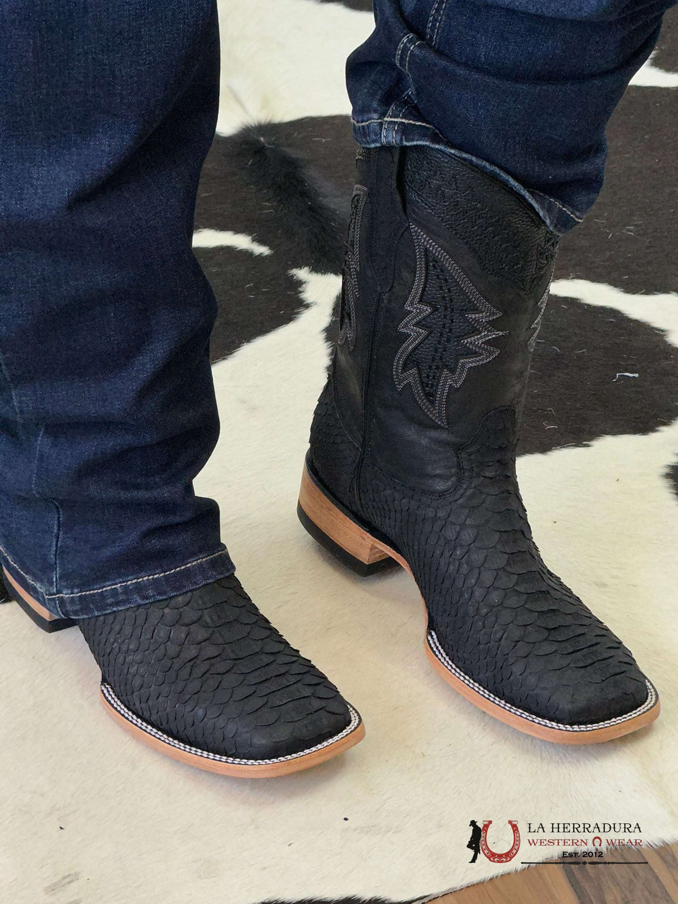 Hometown Men Python Black Matte Square Toe Botas Hombres