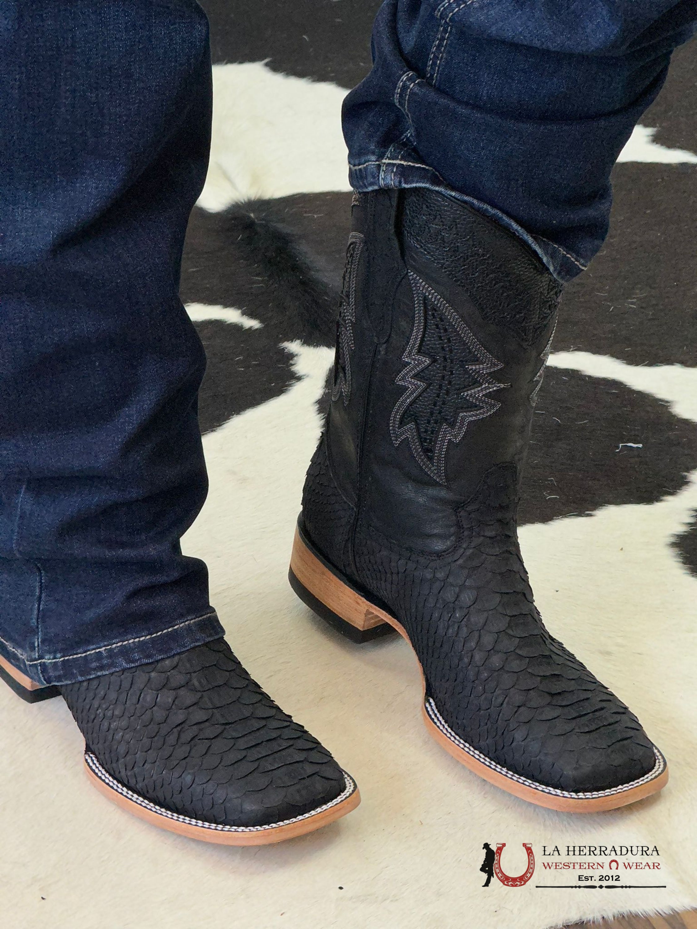 Hometown Men Python Black Matte Square Toe Botas Hombres