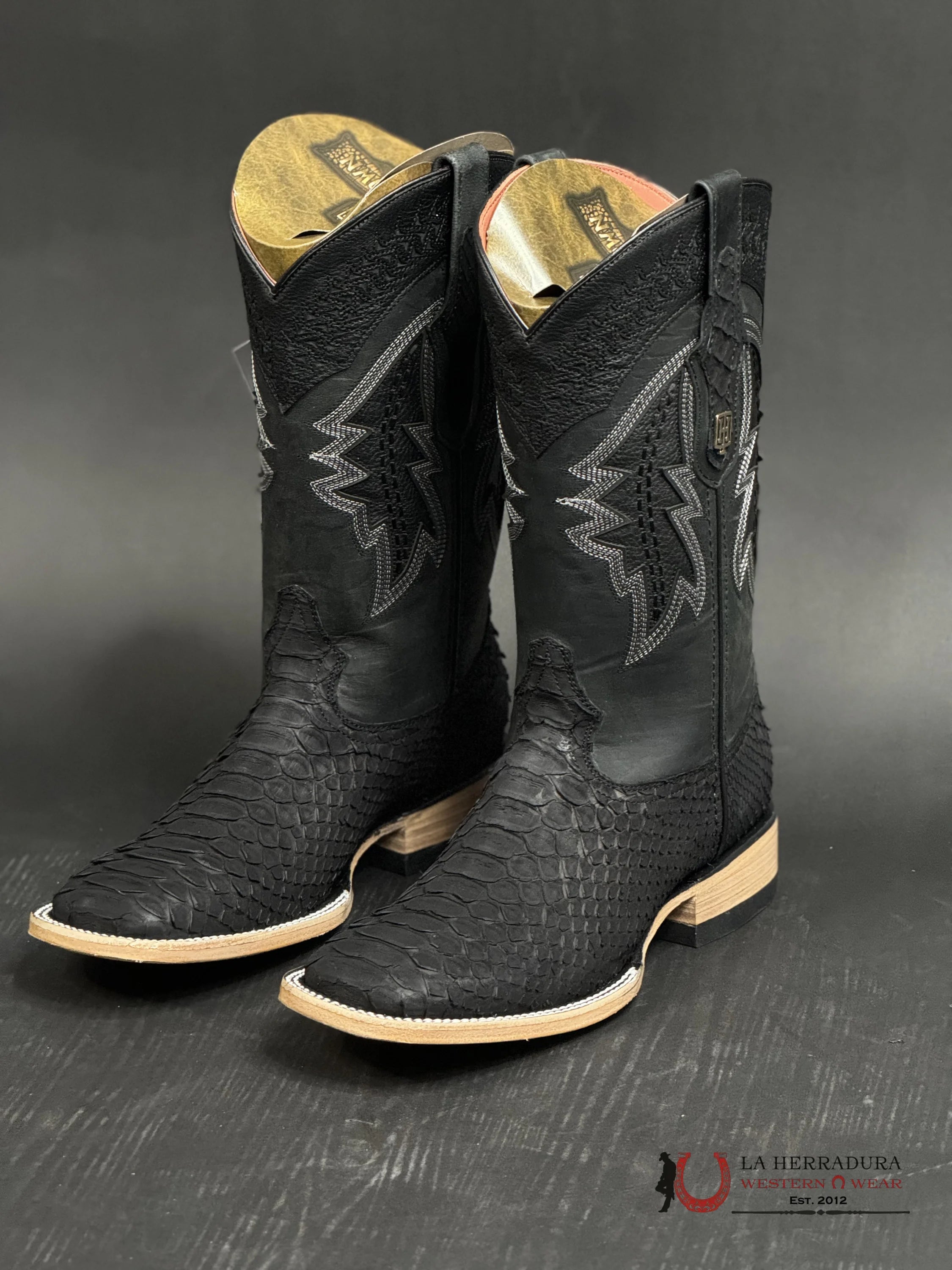 Hometown Men Python Black Matte Square Toe Botas Hombres