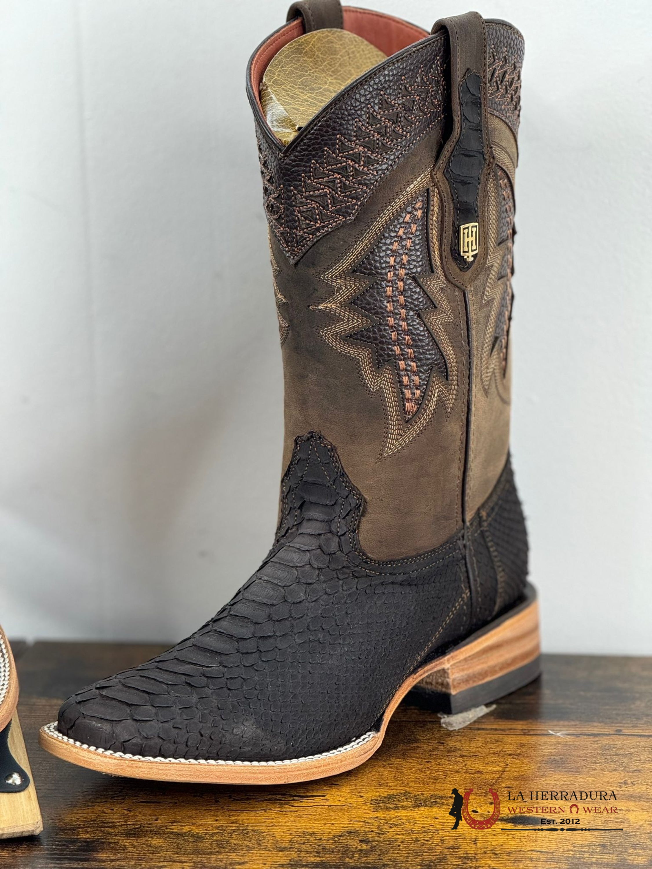 Hometown Men Python Brown Matte Square Toe Botas Hombres