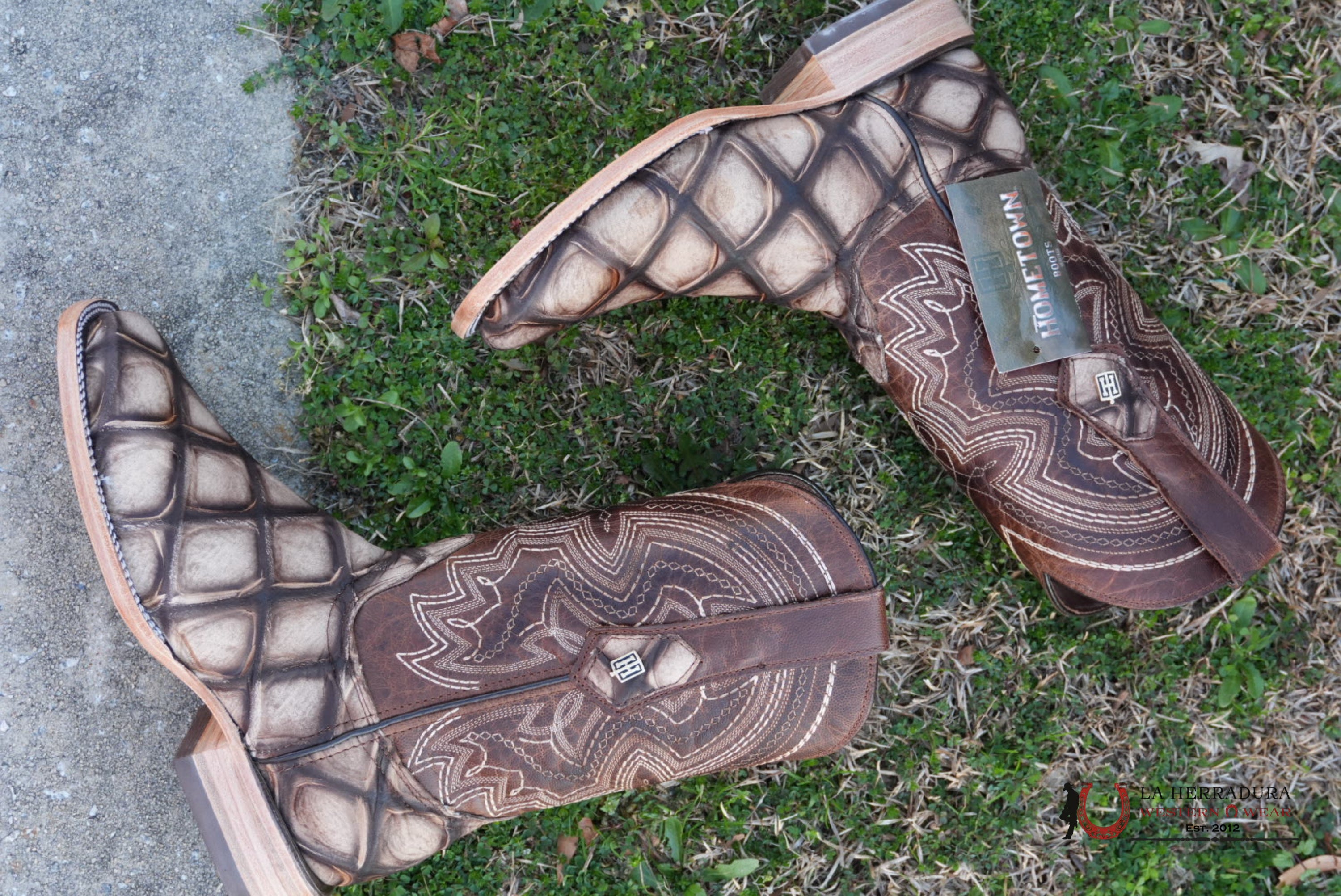 Hometown Piraru Jumbo Camel Rústico Square Toe Boot BOTAS HOMBRES