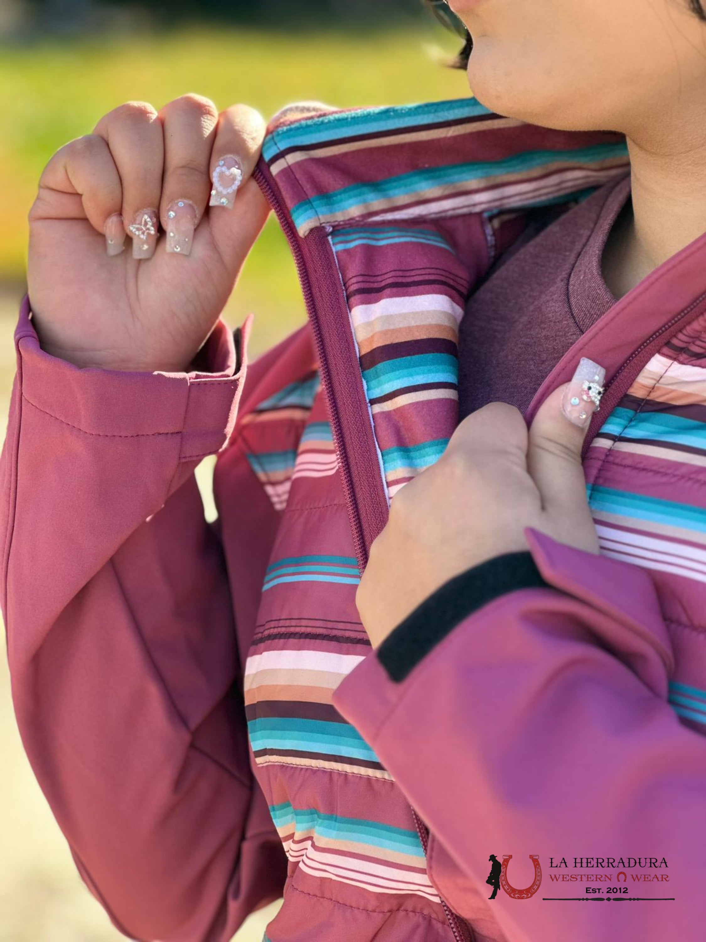 Hooey Womens Pink Softshell W/ Multi Colored Stripes Full Zip Up Ropa Mujeres