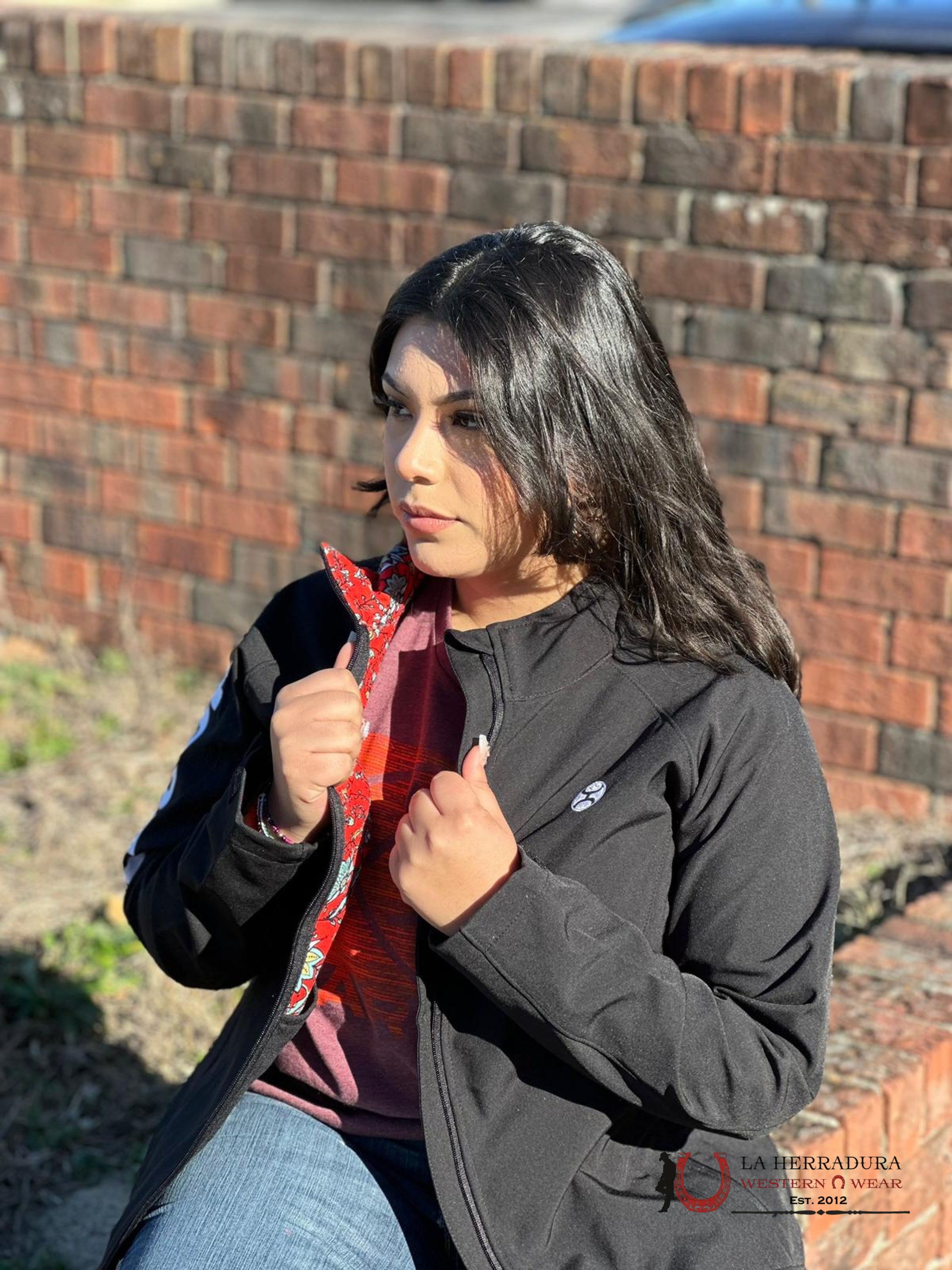 Hooey Womens Black Softshell W/ White Logo On Sleeve Full Zip Up Ropa Mujeres