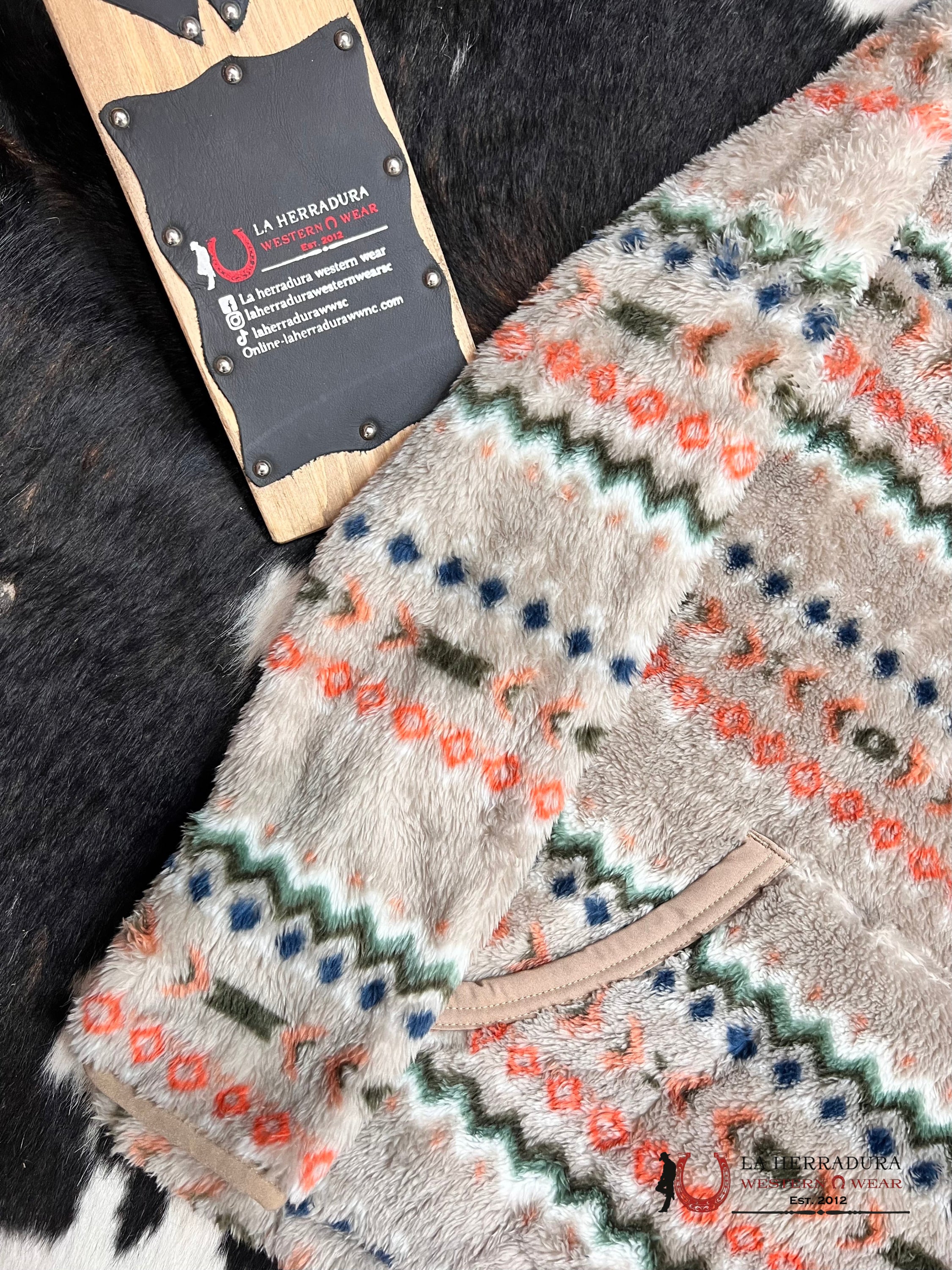 Hooey Womens Fleece Pull Over- Cream/Aztec Craz-S Ropa Mujeres