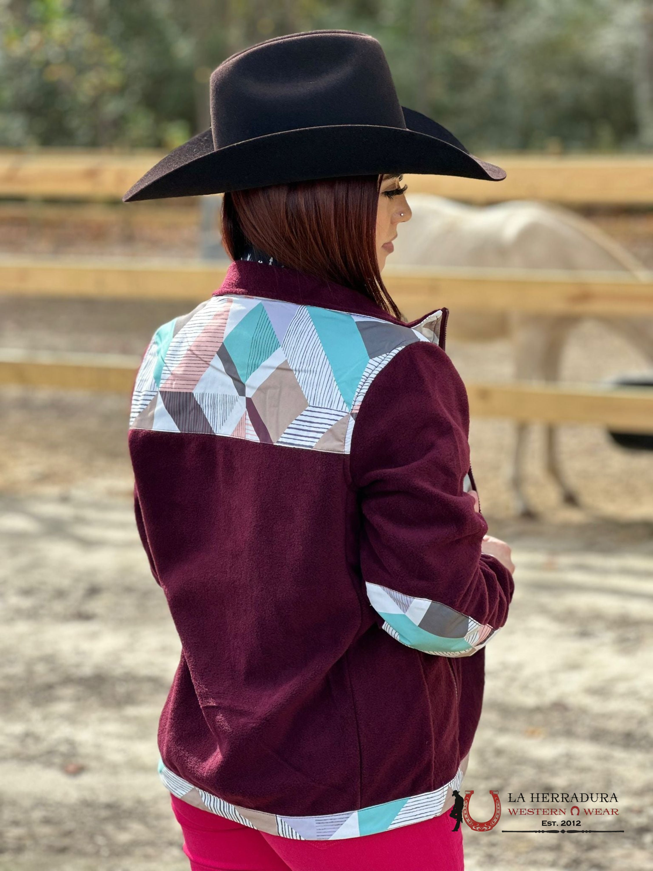 Hooey Womens Purple W/ Multi Colored Geometric Shoulder Pattern Tech Fleece Ropa Mujeres