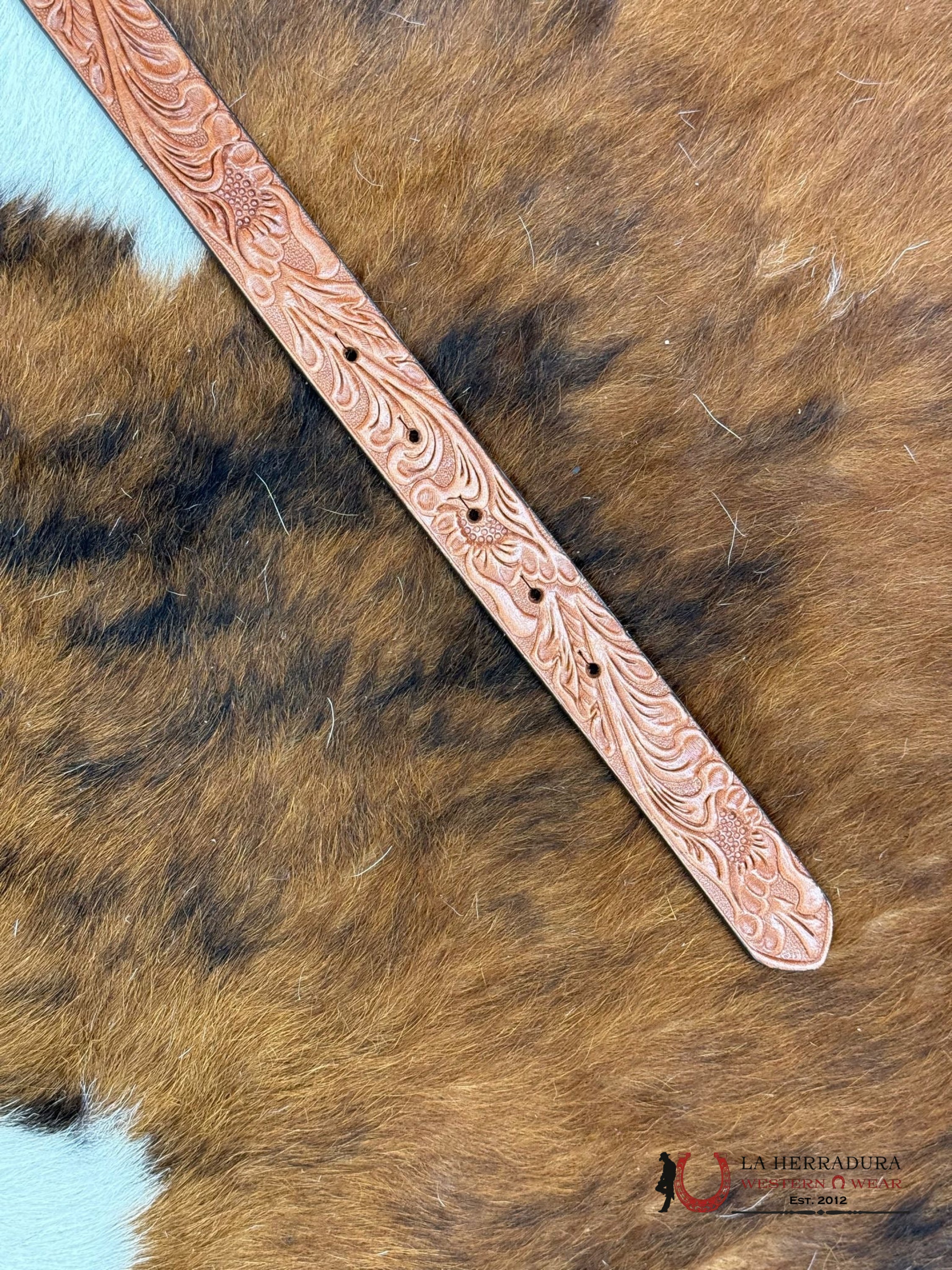 Justin Girl Belt Cognac Hand Tooled Heart Horse Buckle Niños