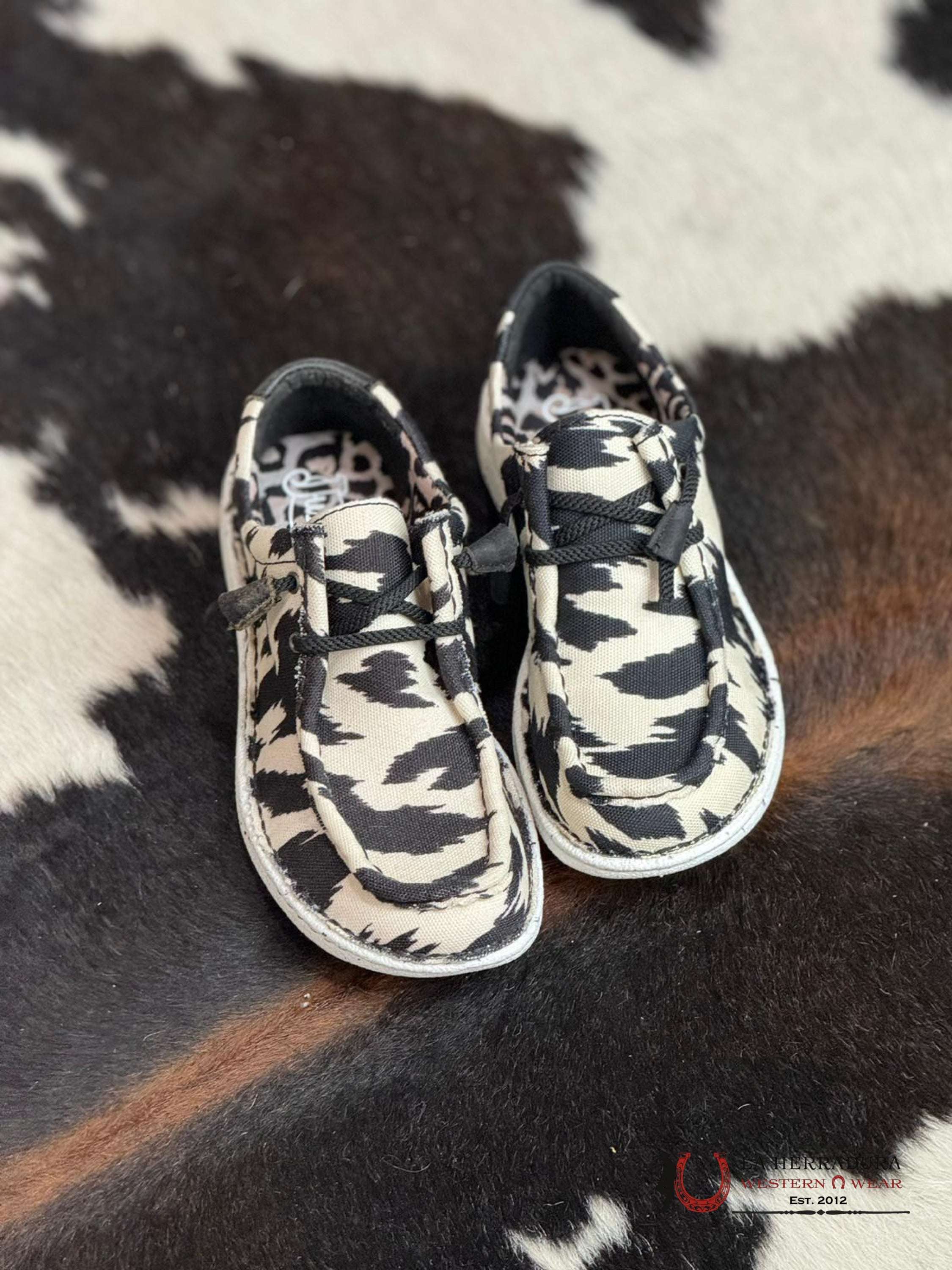 Justin Leather And Fabric Upper Balance Cow Print Zapatos Mujeres