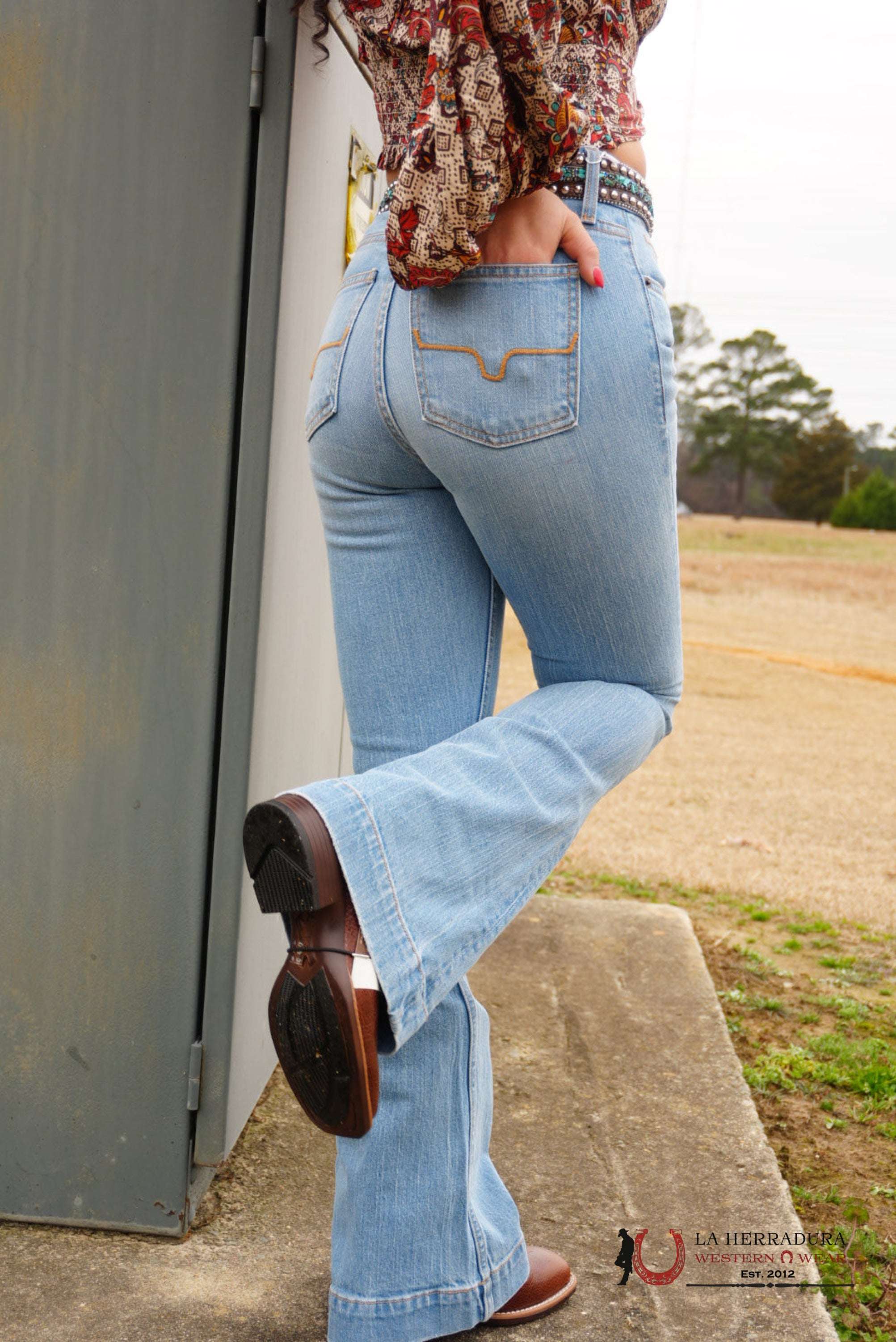 Kimes Ranch Light Washed Jennifer Trouser Jeans ROPA MUJERES