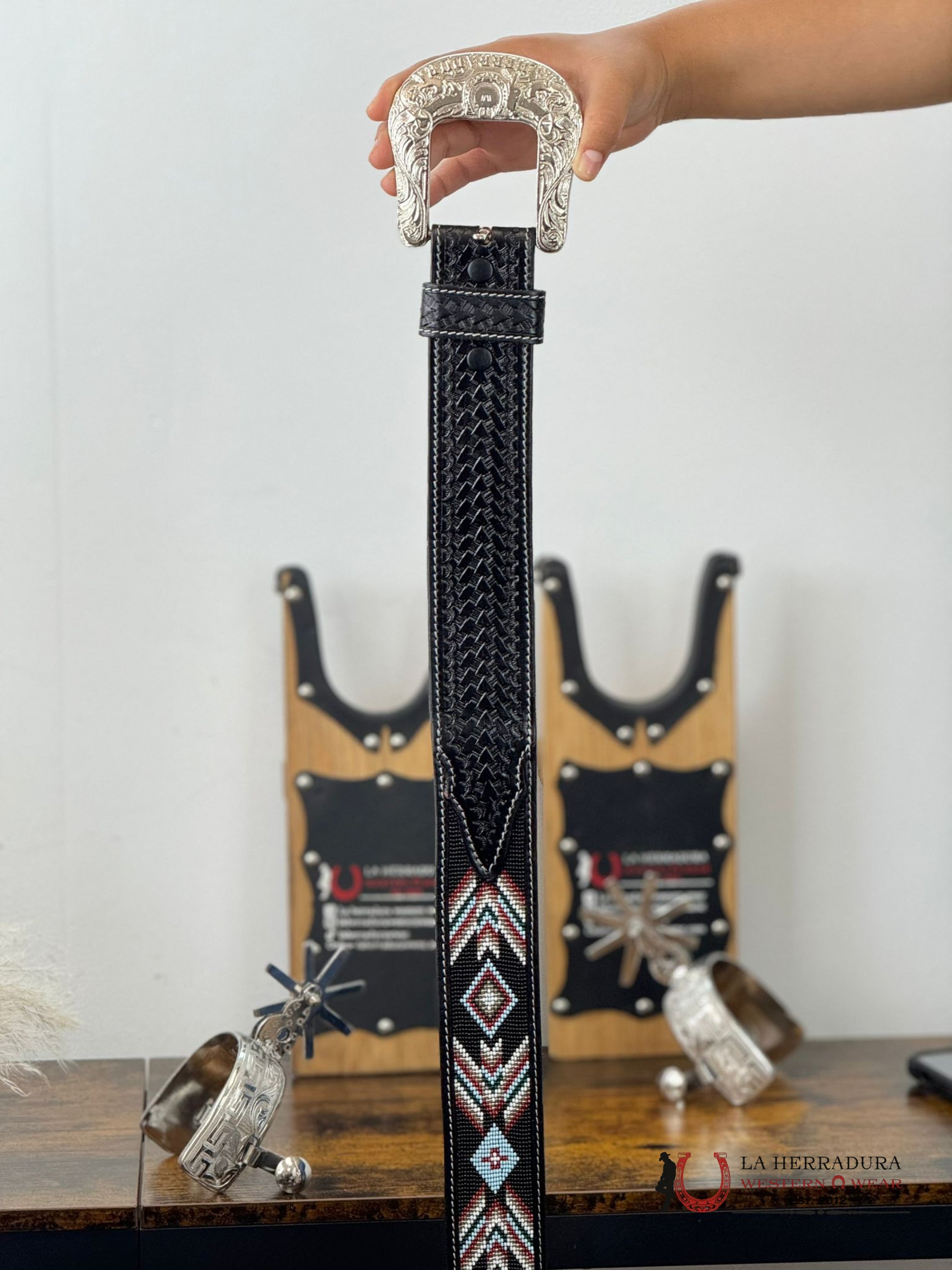 La Herradura Aztec Black Brown Handtooled 2 Inch Belt 34 Only Belt Cinturones Hombres