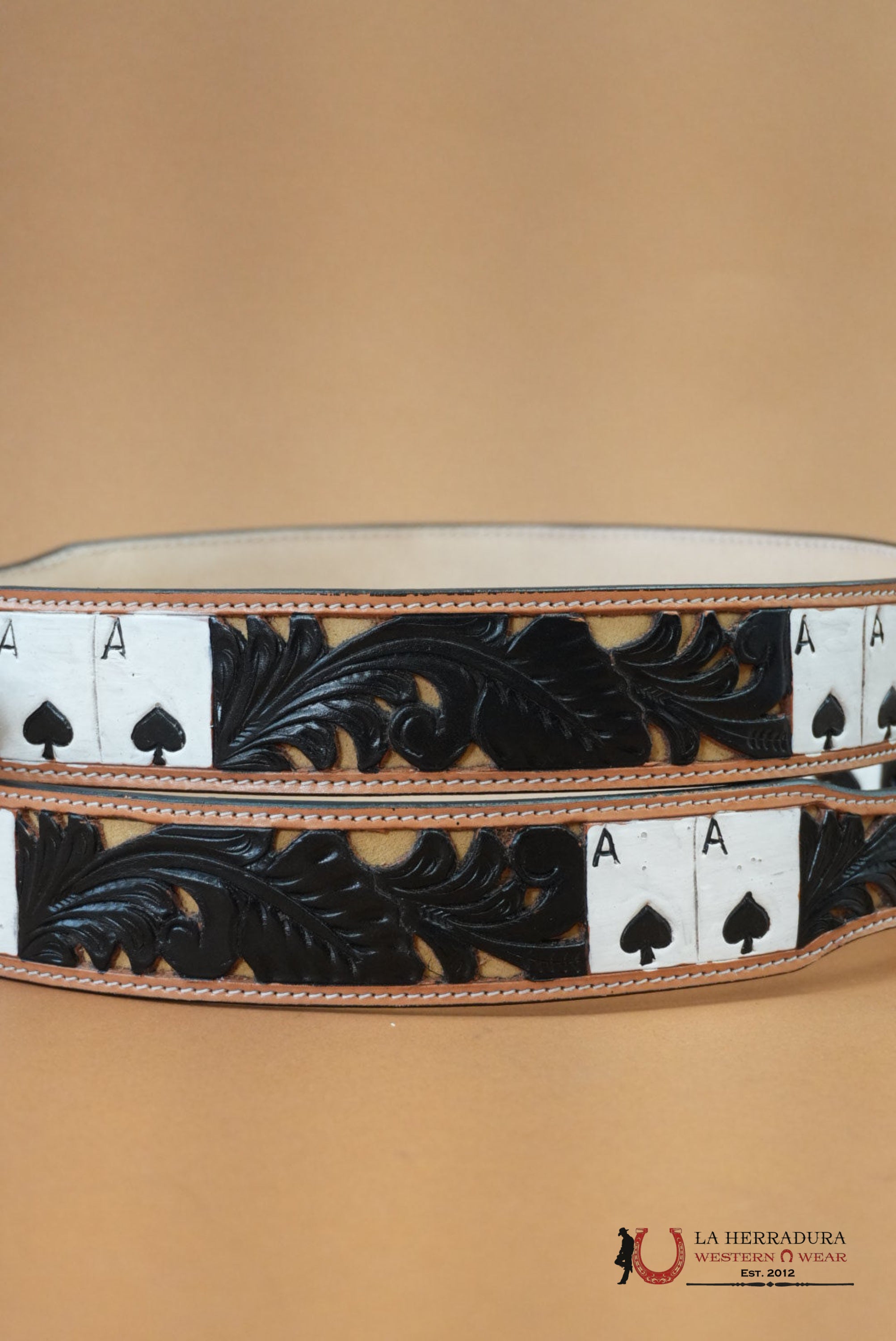 LA HERRADURA AZTEC BLACK WHITE CARDS HANDTOOLED NEW DESIGN BELT CINTURONES HOMBRES