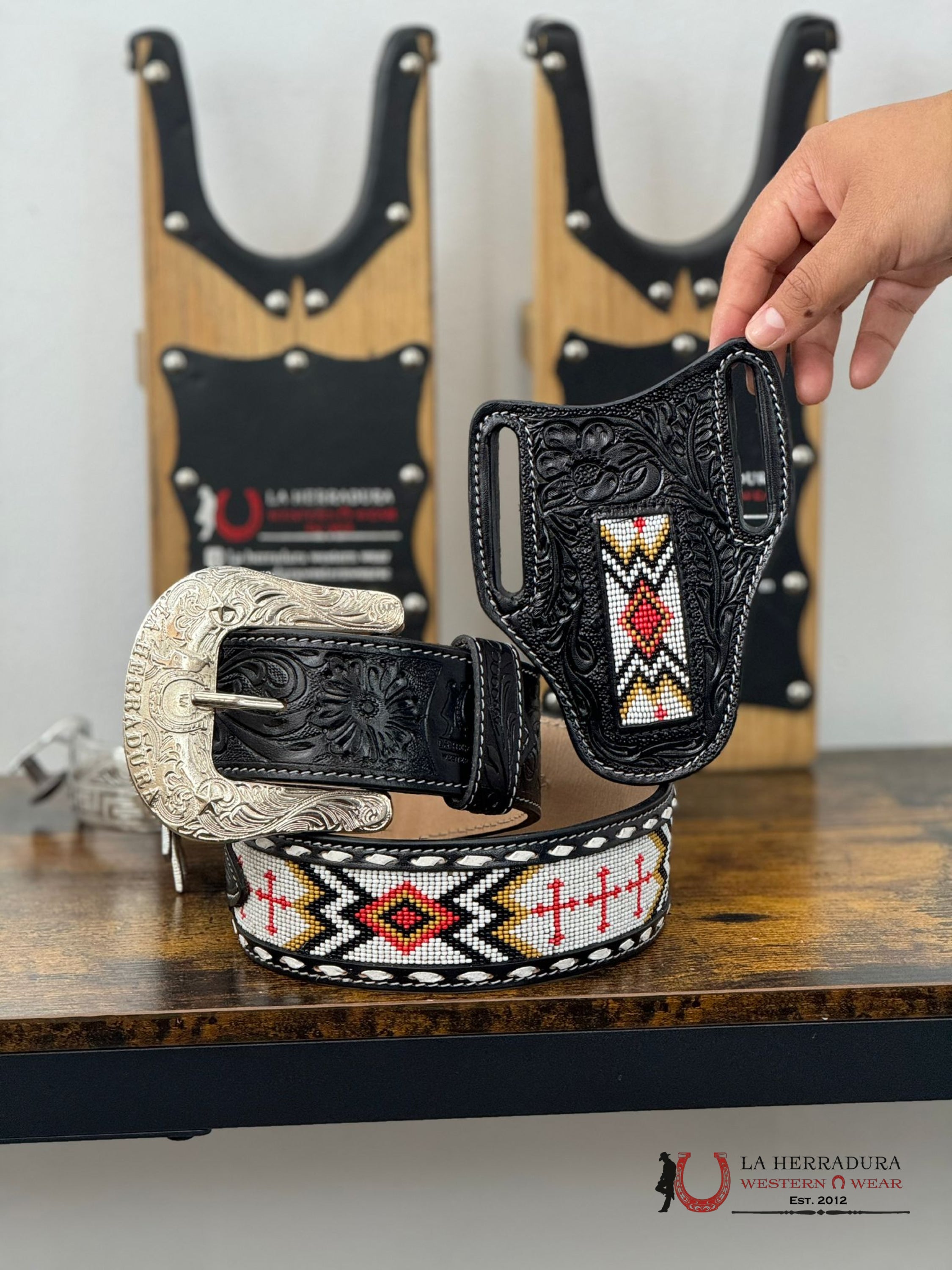 La Herradura Aztec Black Yellow Handtooled 2 Inch Belt 36 Belt/Knife Sheath Cinturones Hombres