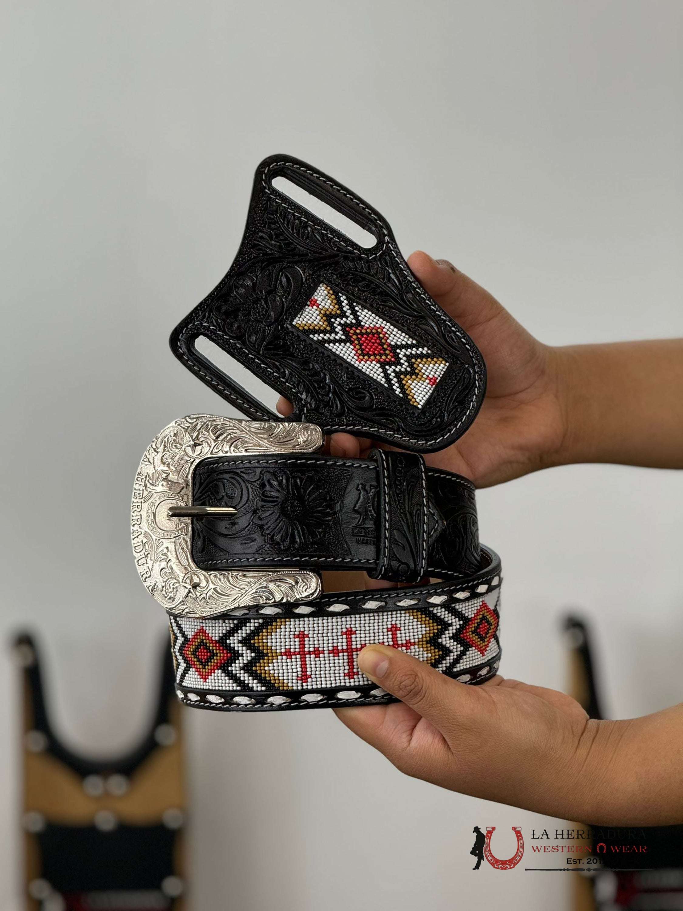 La Herradura Aztec Black Yellow Handtooled 2 Inch Belt 32 Belt/Knife Sheath Cinturones Hombres