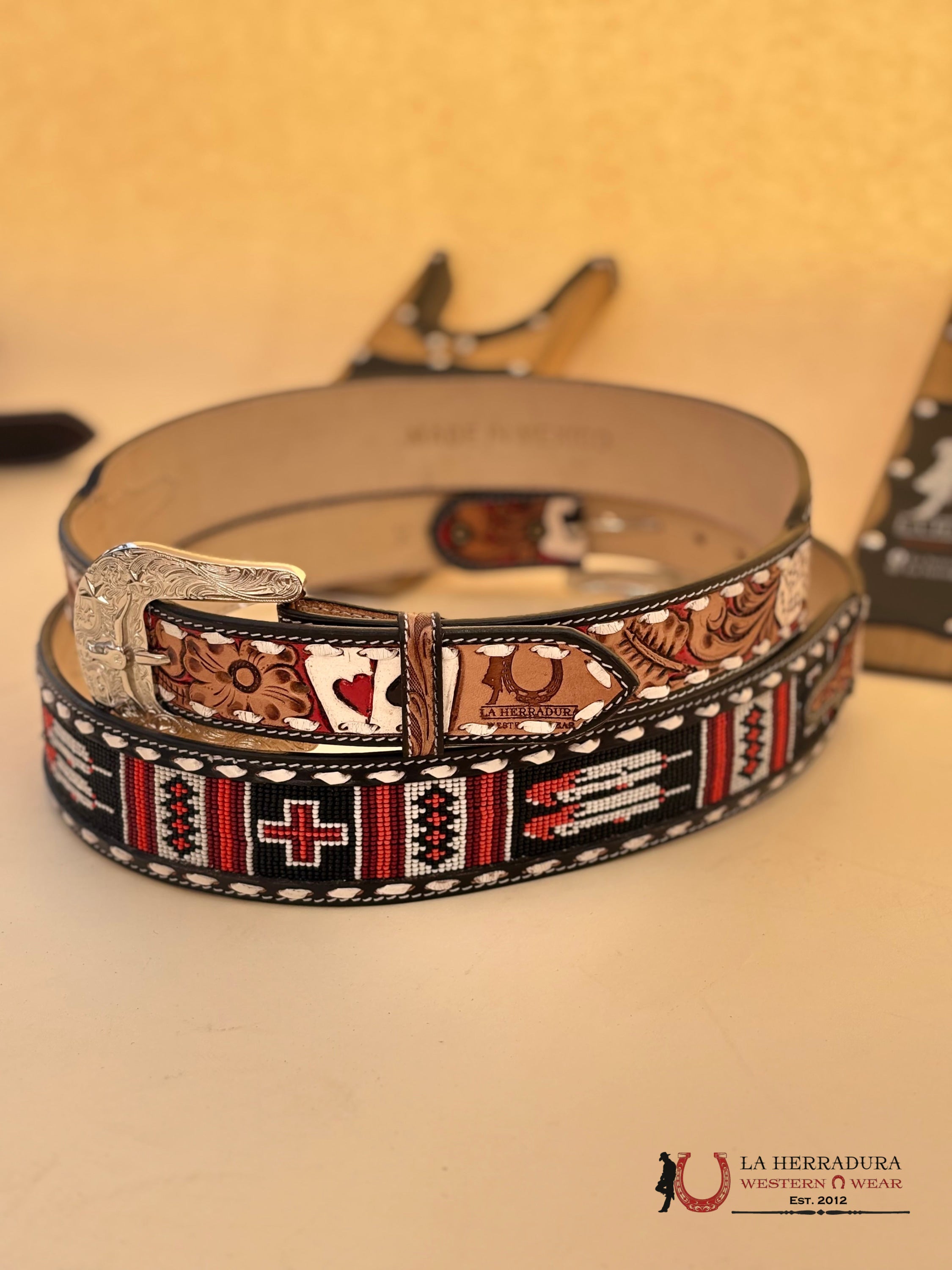 La Herradura Aztec Red Black Cards&Cross Handtooled New Design Belt Cinturones Hombres
