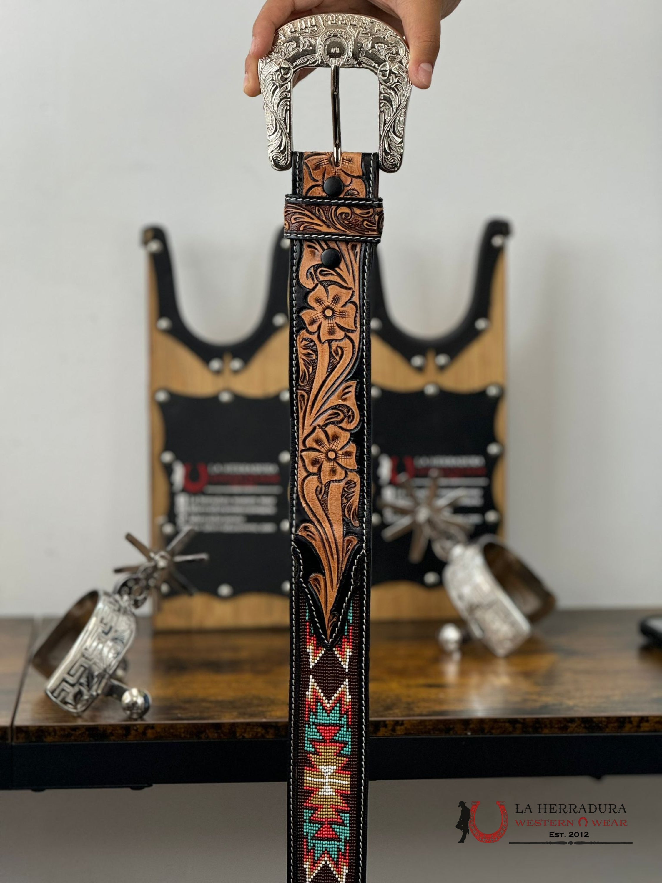 La Herradura Aztec Teal Red Handtooled 2 Inch Belt 34 Only Belt Cinturones Hombres