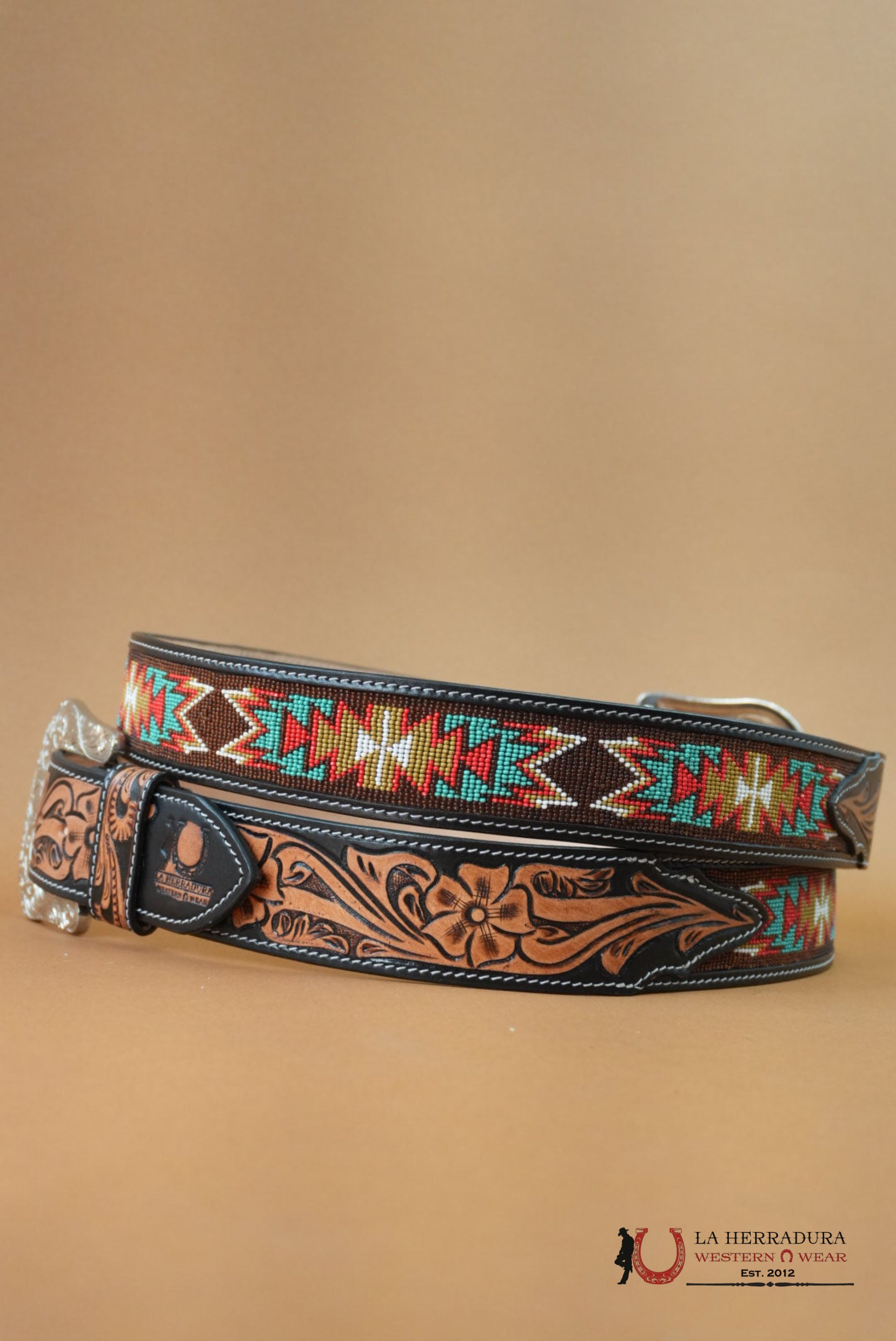 LA HERRADURA AZTEC TEAL RED HANDTOOLED 2 INCH BELT CINTURONES HOMBRES