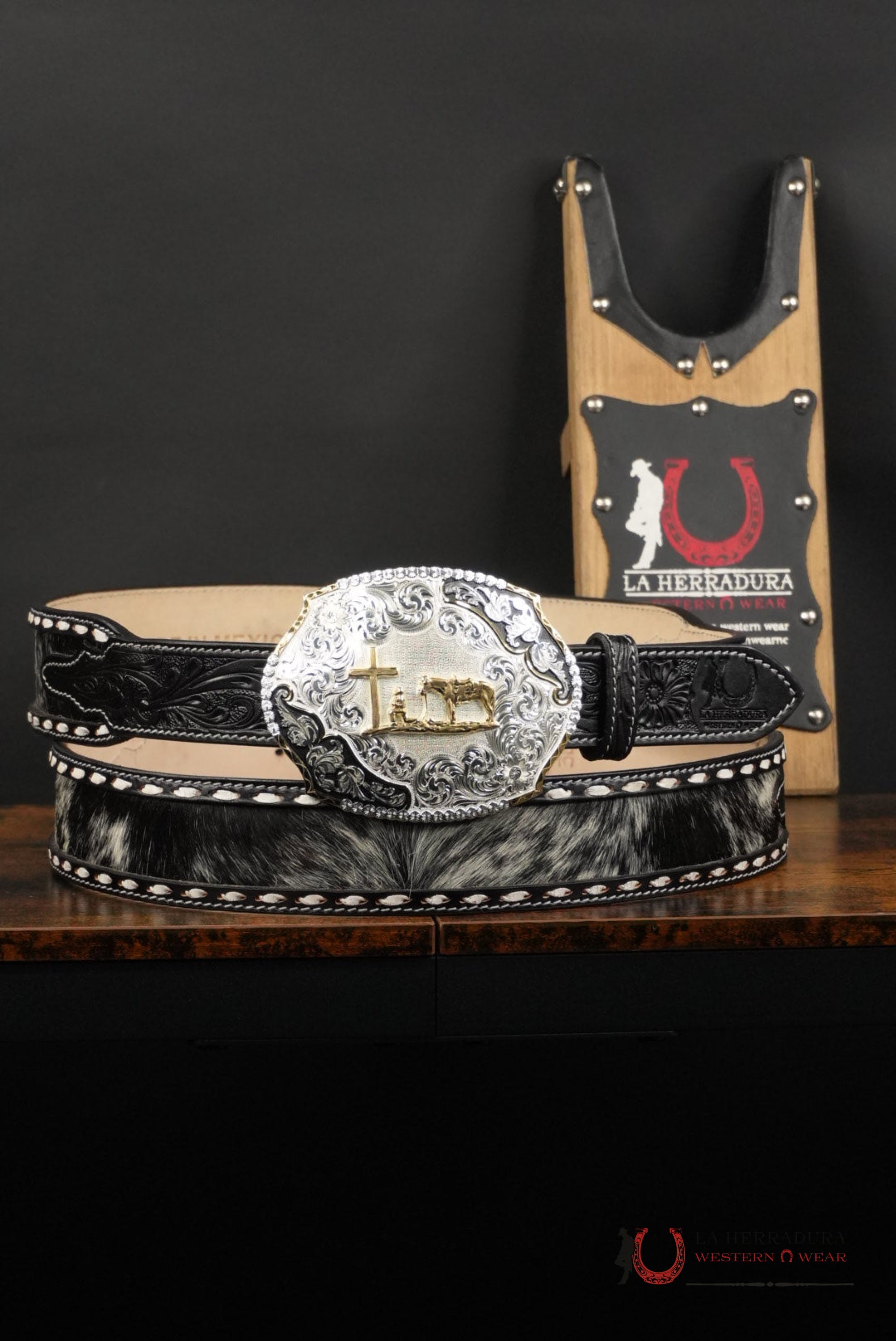 LA HERRADURA BLACK COWHIDE HANDTOOLED NEW DESIGN BELT CINTURONES HOMBRES