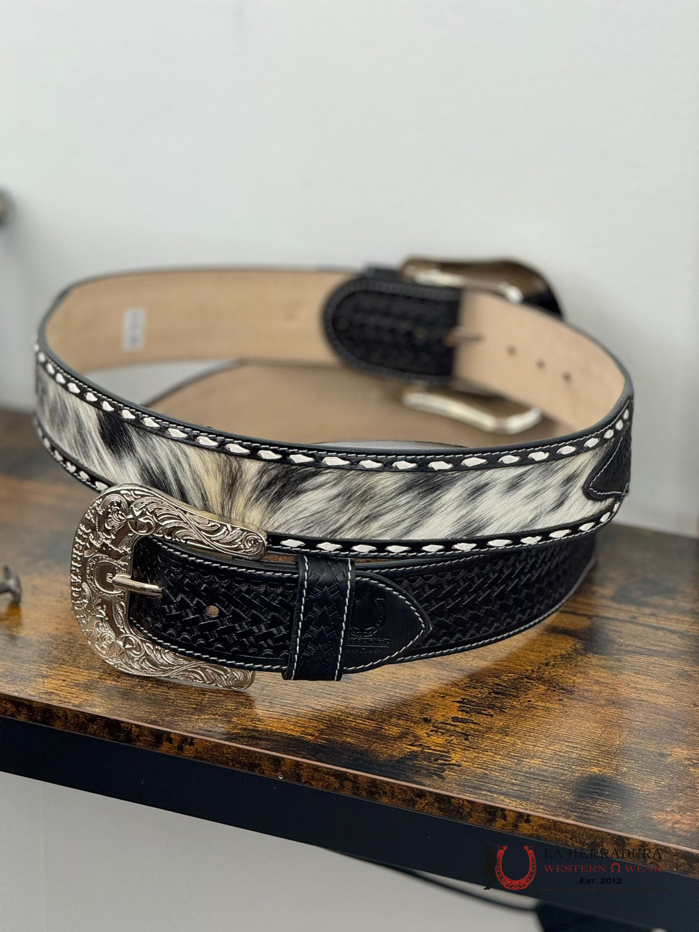 La Herradura Black Cowhide Stitch 2 Inch Belt Cinturones Hombres