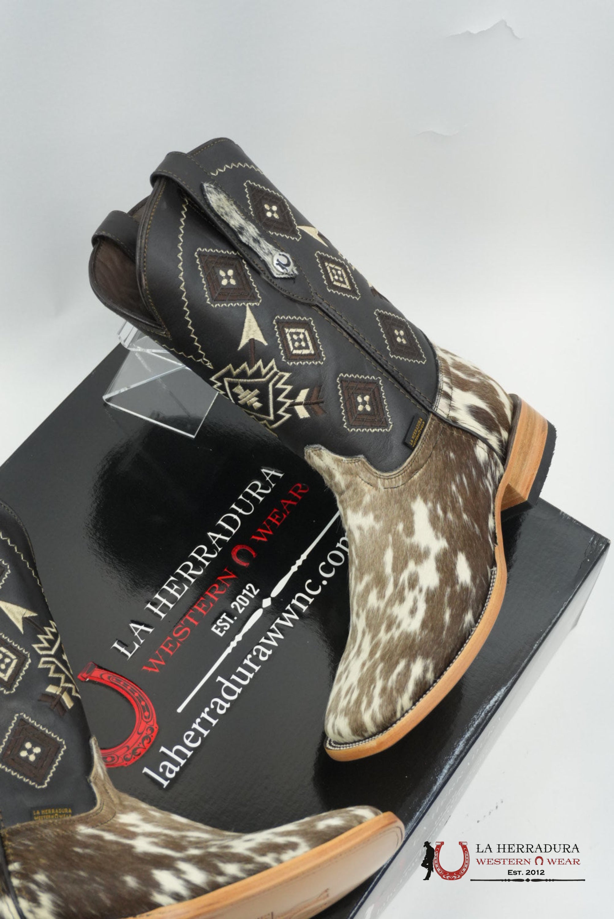 LA HERRADURA MEN BOOT COWHIDE BROWN / WHITE (EVERY PAIR IS UNIQUE) BOTAS HOMBRES