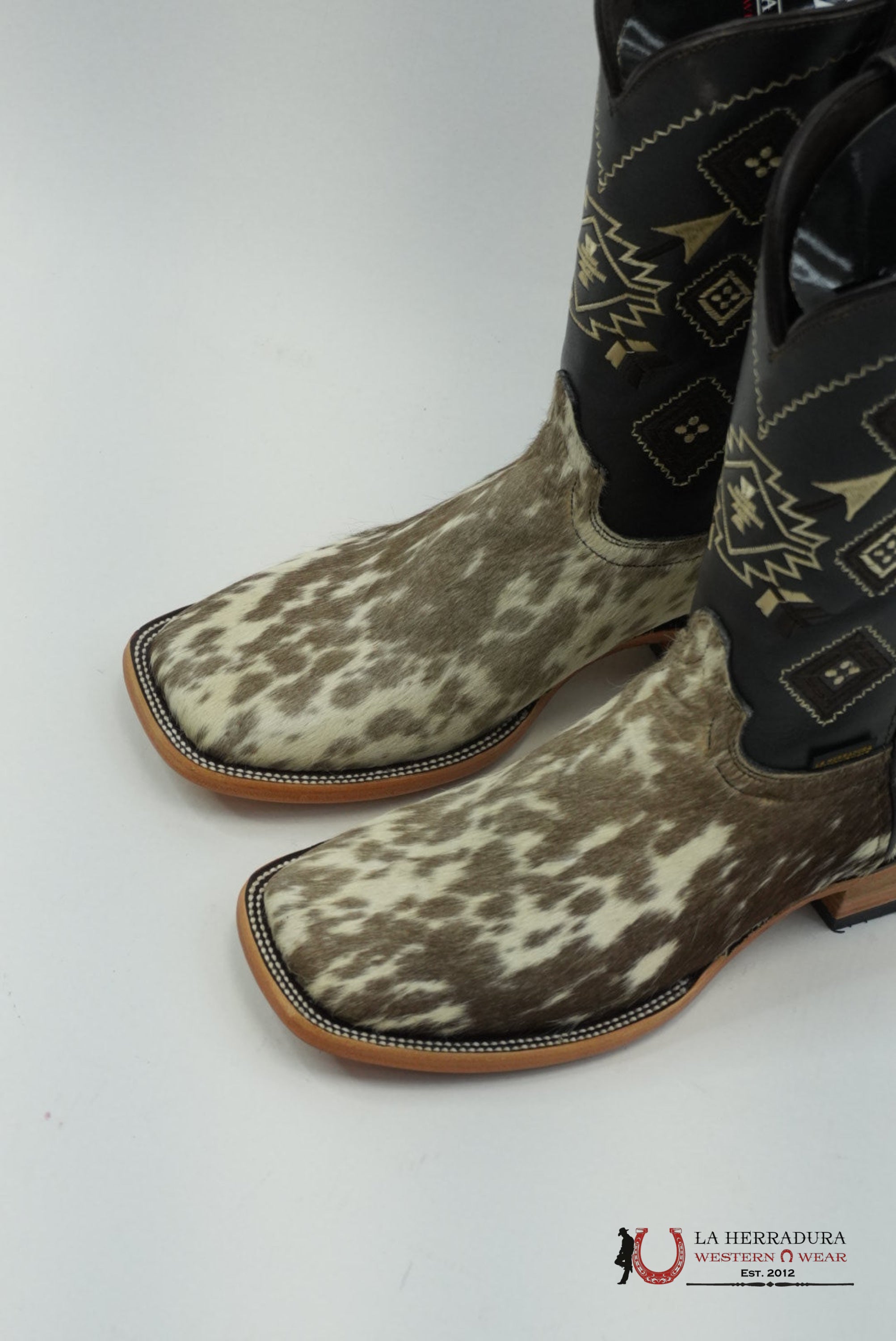 LA HERRADURA MEN BOOT COWHIDE BROWN / WHITE (EVERY PAIR IS UNIQUE) BOTAS HOMBRES