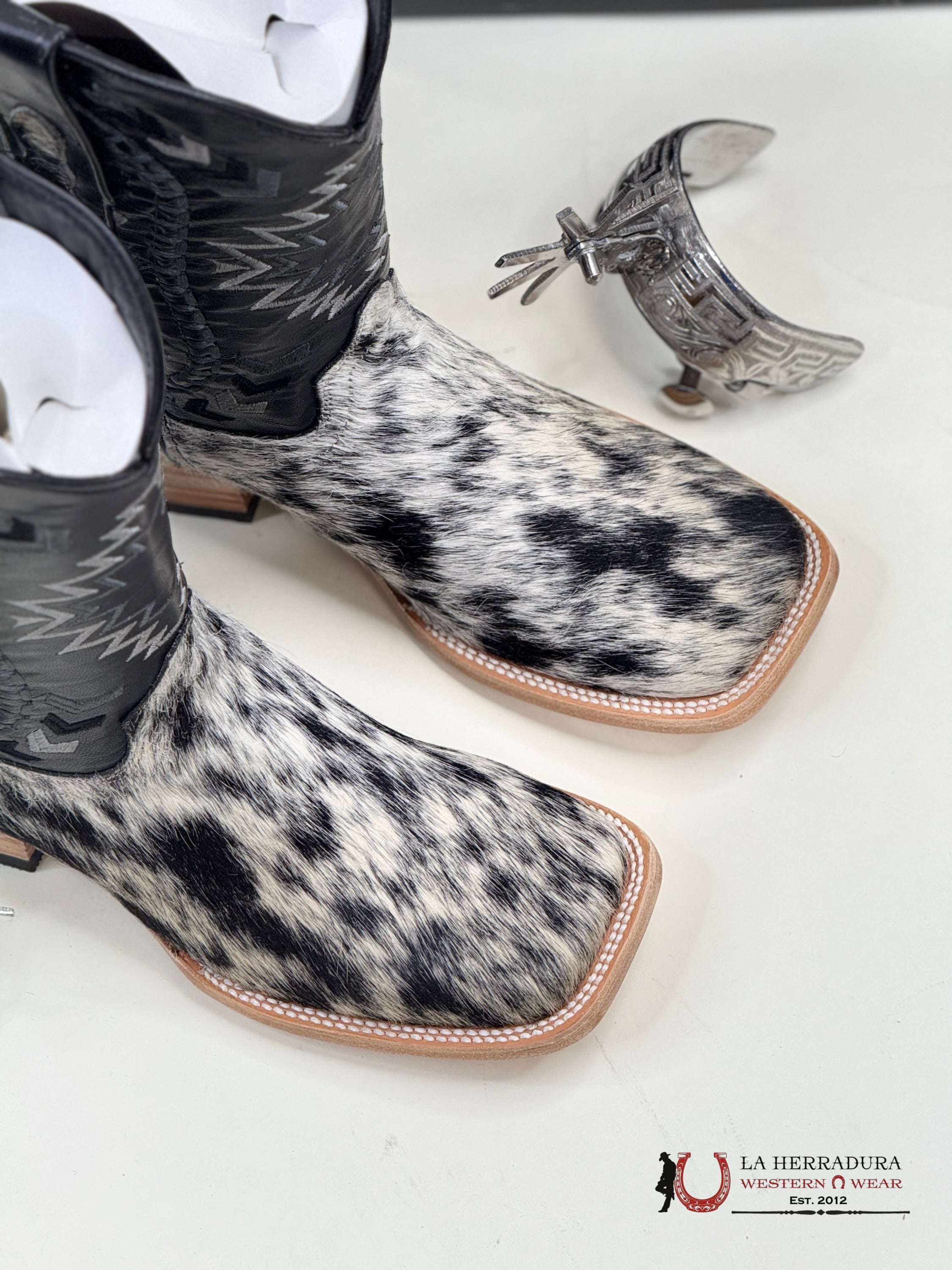 Herradura Exotic Cowhide Black &White Cherokee Rungo Boot Every Pair Is Unique! Botas Hombres