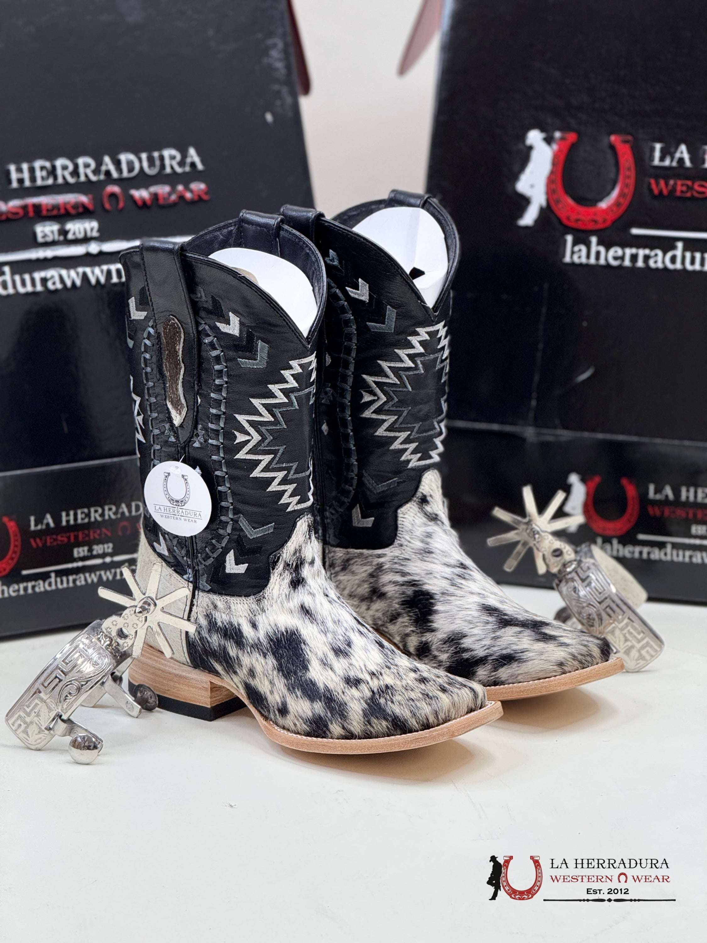 Herradura Exotic Cowhide Black &White Cherokee Rungo Boot Every Pair Is Unique! Botas Hombres