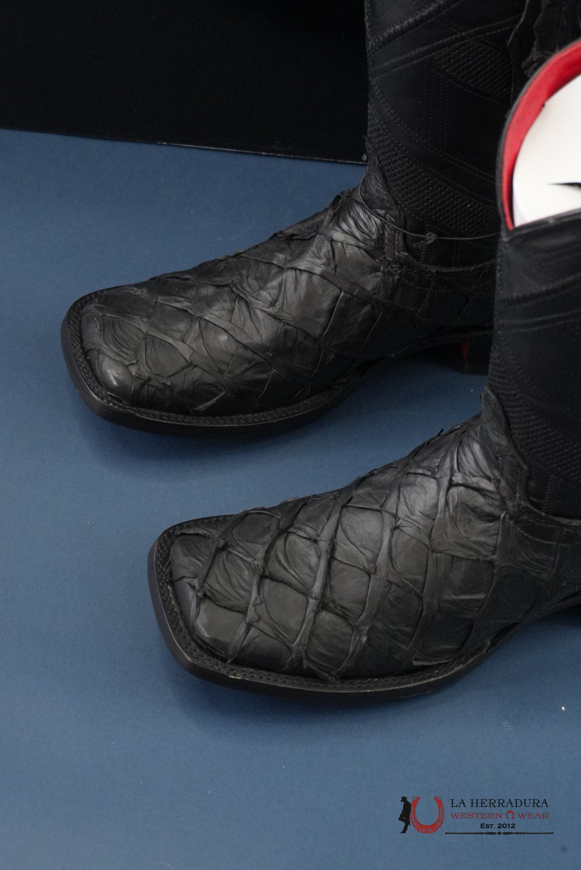 HERRADURA EXOTIC BIGBASS BLACK RUNGO BOOT SQUARE TOE BOTAS HOMBRES