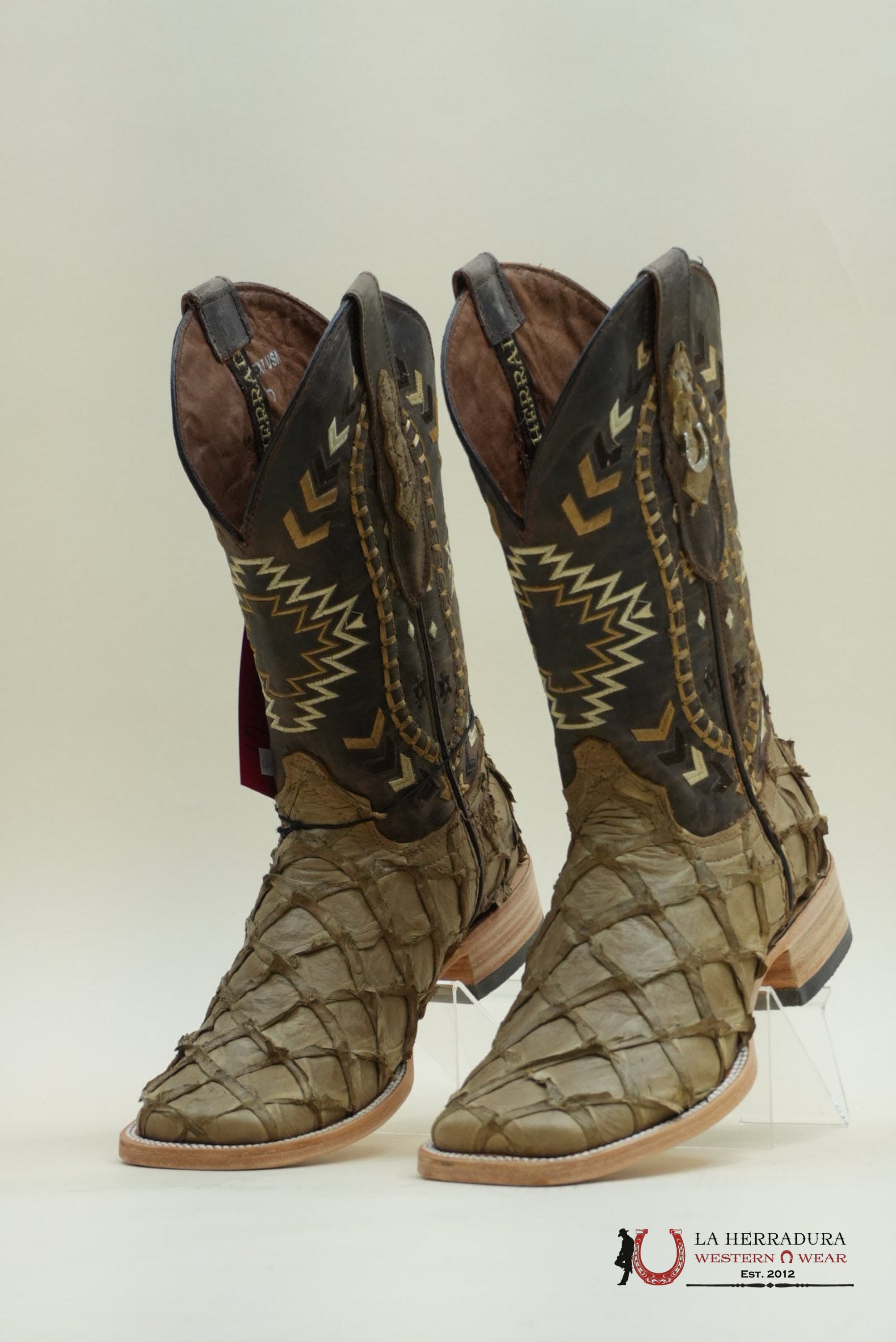 LA HERRADURA PESCADO CAMEL OF CHEROKEE MIEL BOOT BOTAS HOMBRES