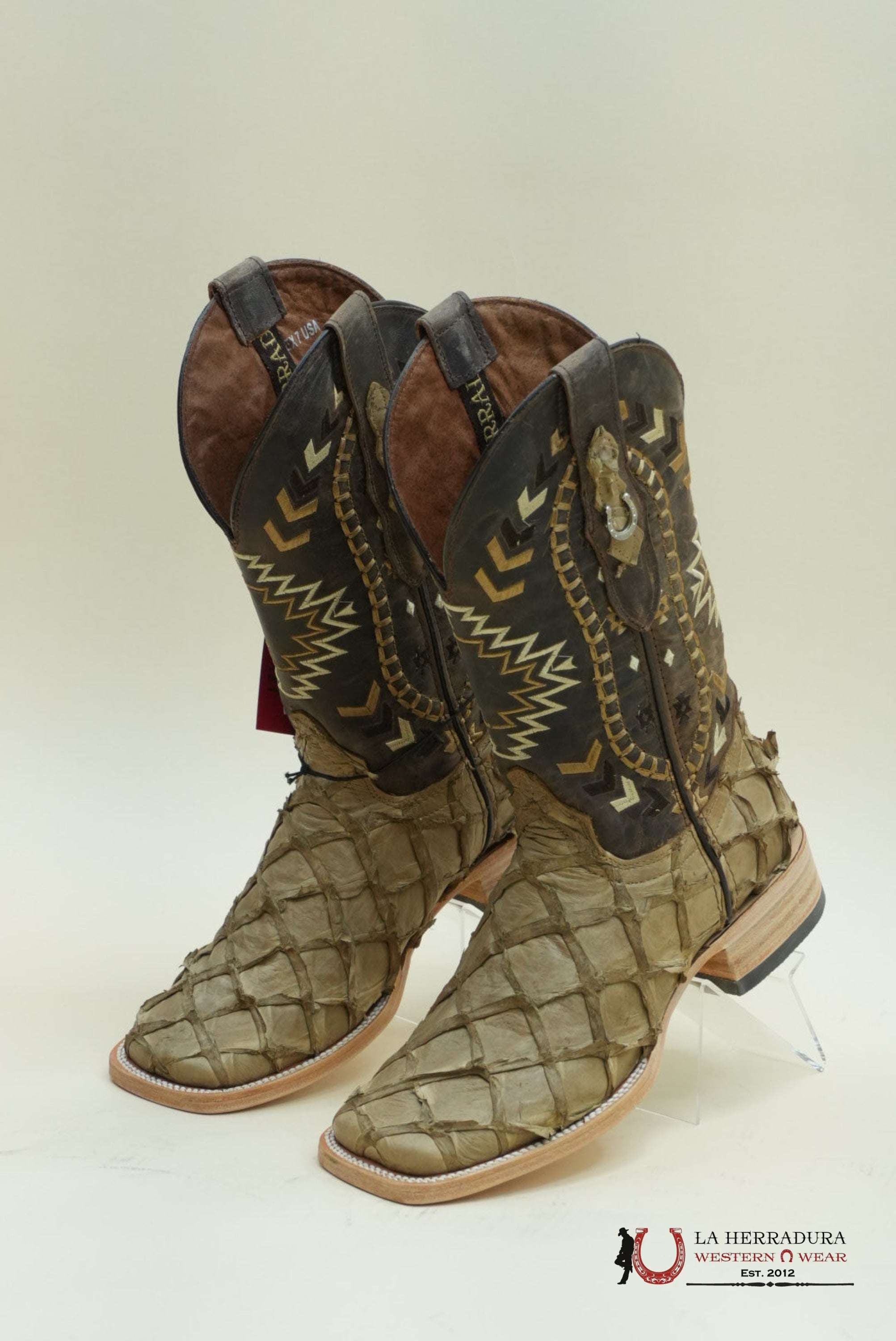 LA HERRADURA PESCADO CAMEL OF CHEROKEE MIEL BOOT BOTAS HOMBRES