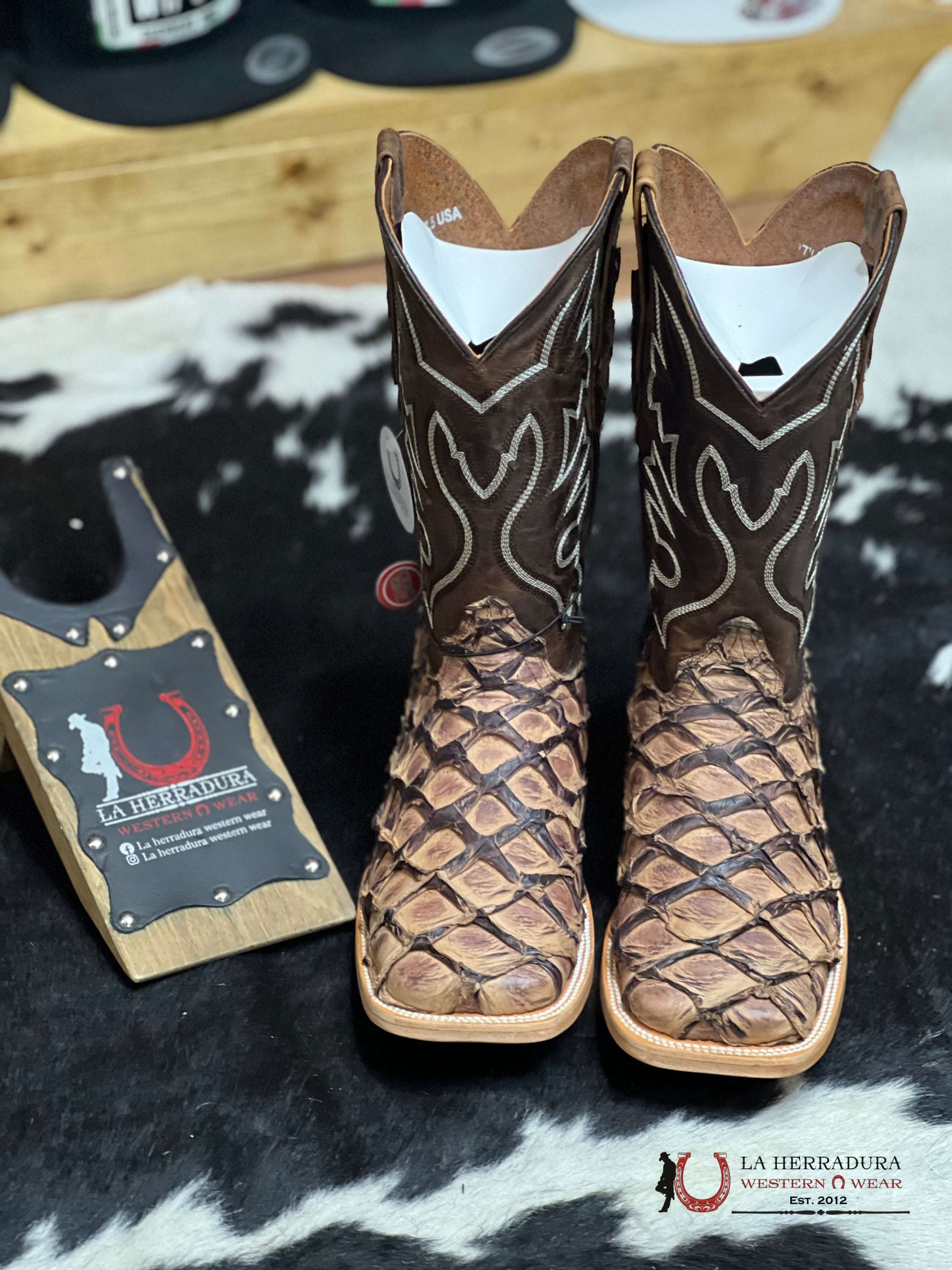 Herradura Exotic Charuto Fish Boots Botas Hombres