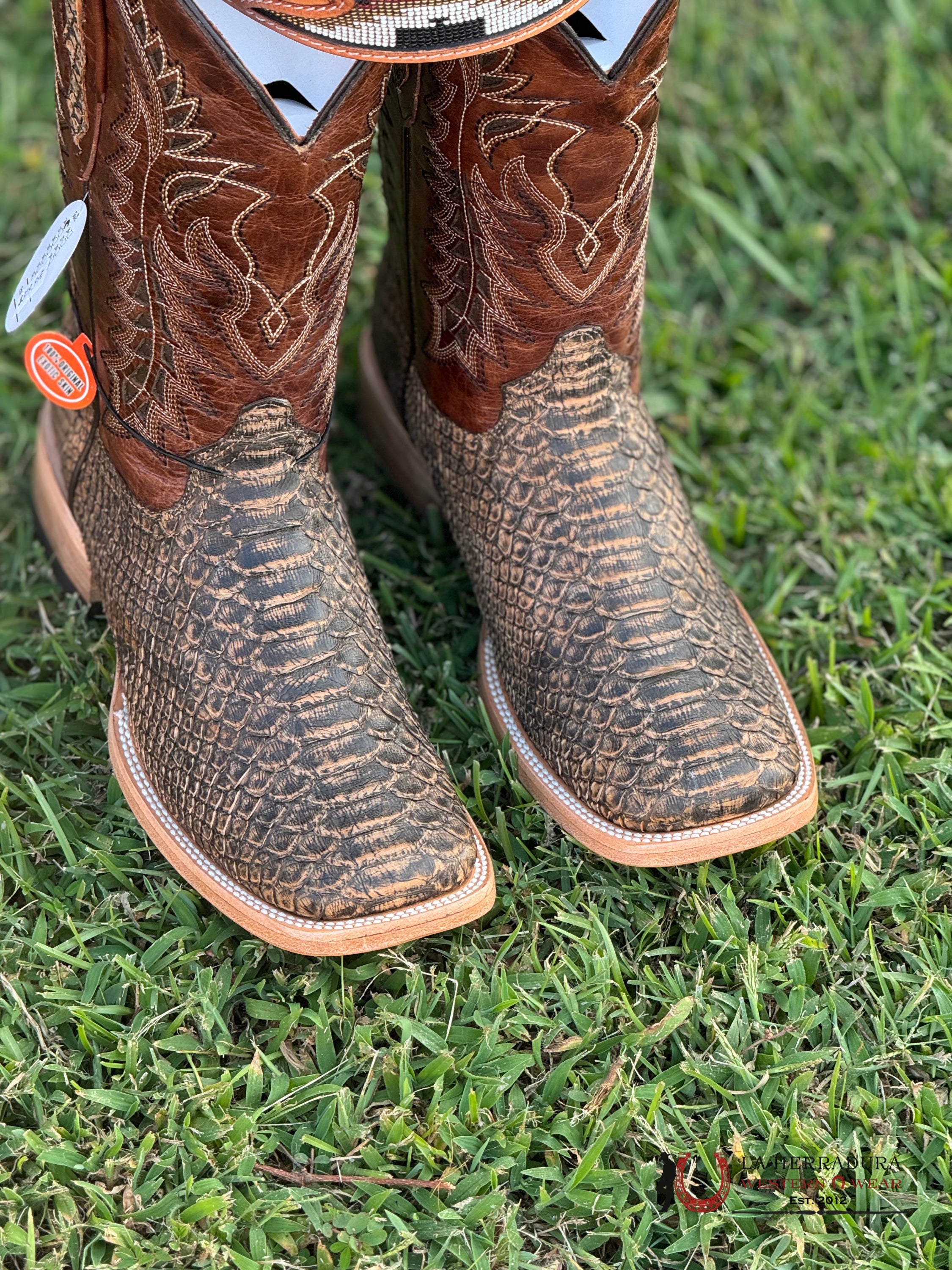 La Herradura Western Wear Python Umber Apache Boots Botas Hombres