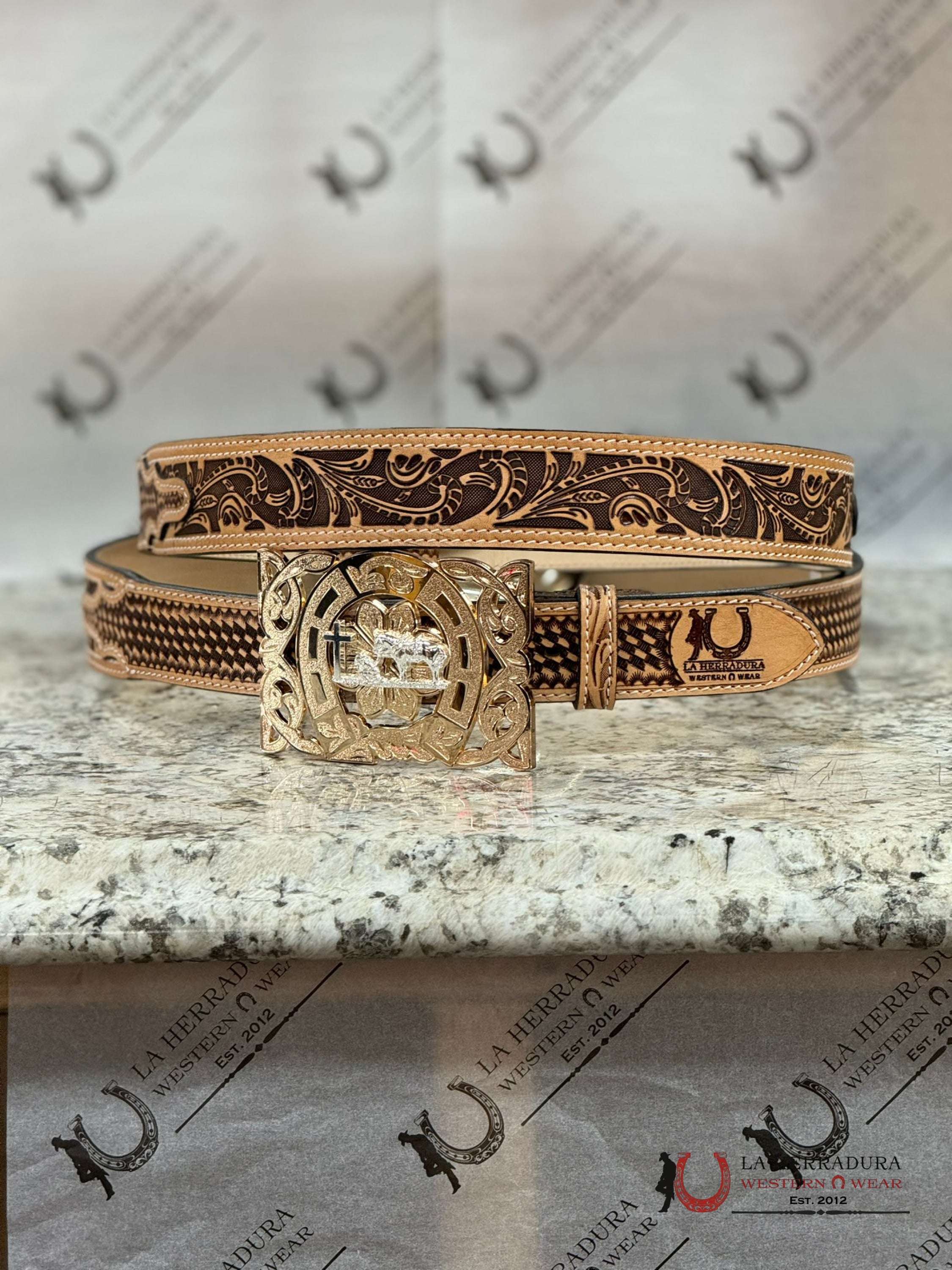 La Herradura Light Handtooled Belt Cinturones Hombres