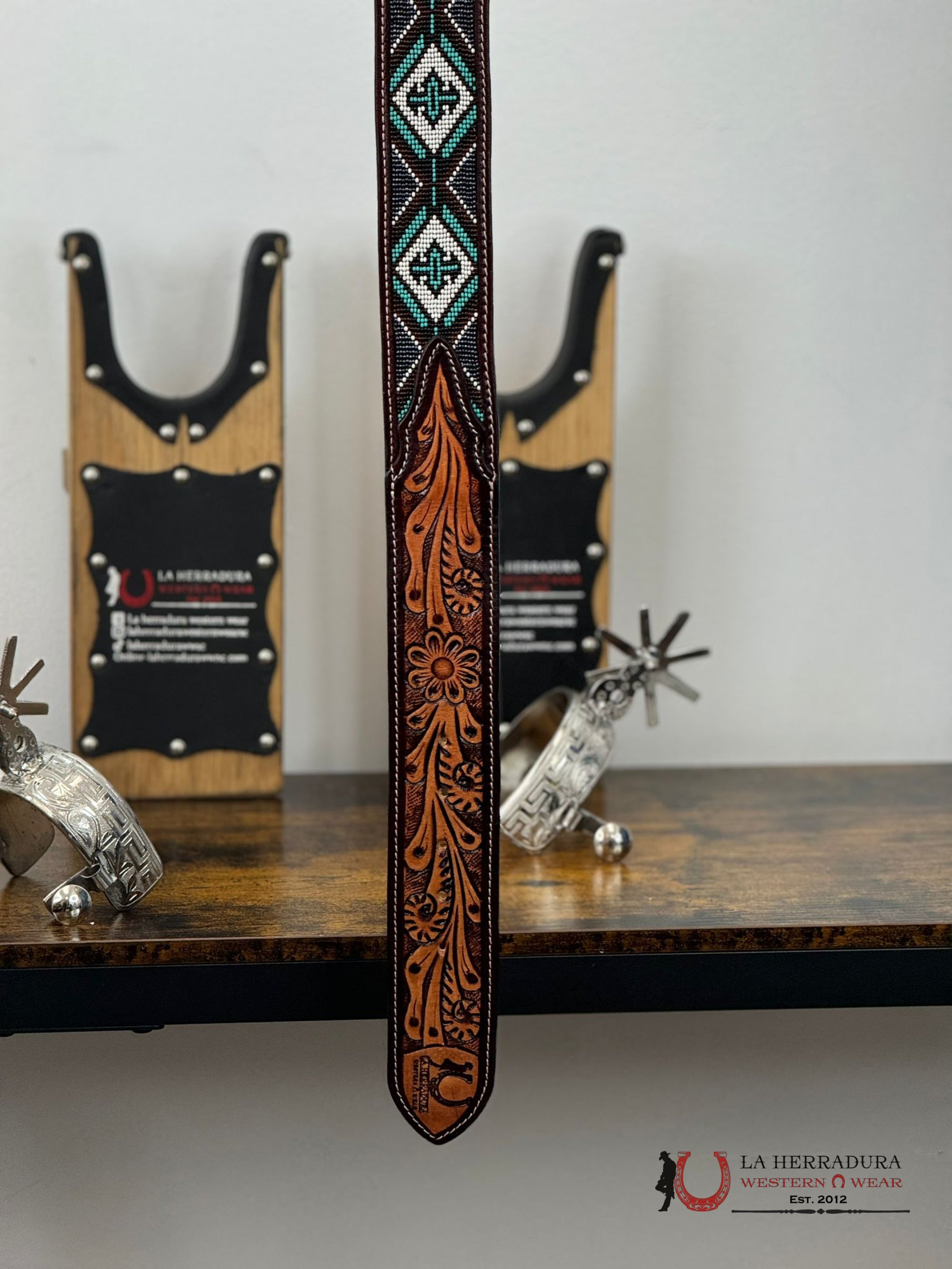 La Herradura Teal Handtooled 2 Inch Belt Cinturones Hombres