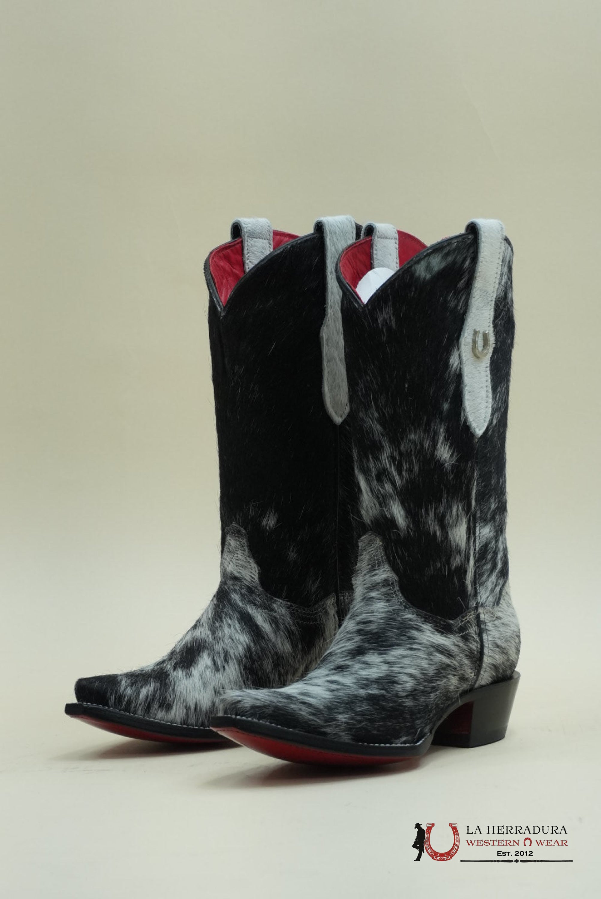 LA HERRADURA WOMEN PELO DE VACA BLANCO/NEGRO RED BOTTOM CHEROKEE NEGRO BOOT POINT TOE EVERY PAIR IS UNIQUE BOTAS MUJERES