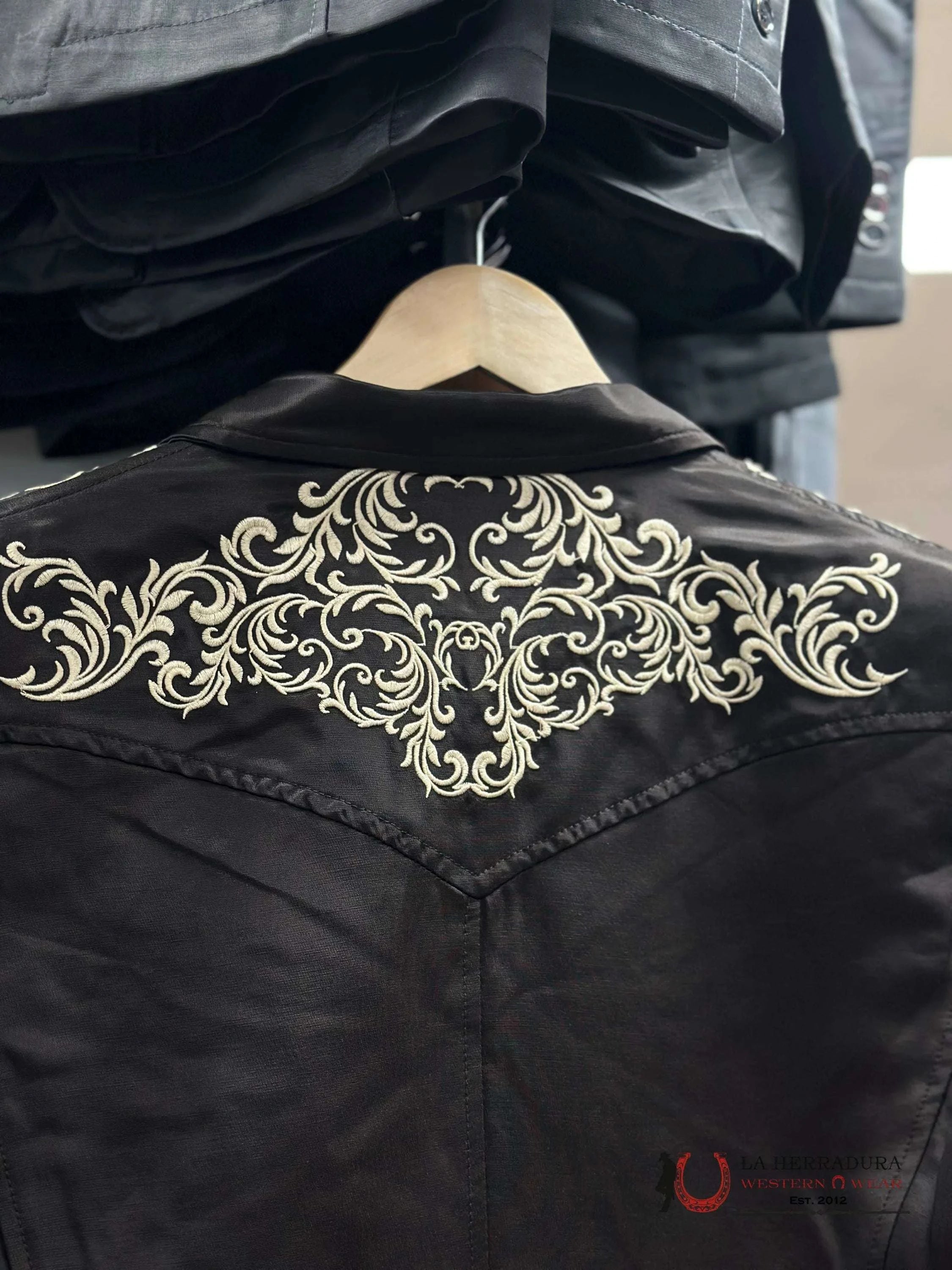 Lamasini Chocolate Embroidered Smooth Blazer Lam494 Ropa Hombres