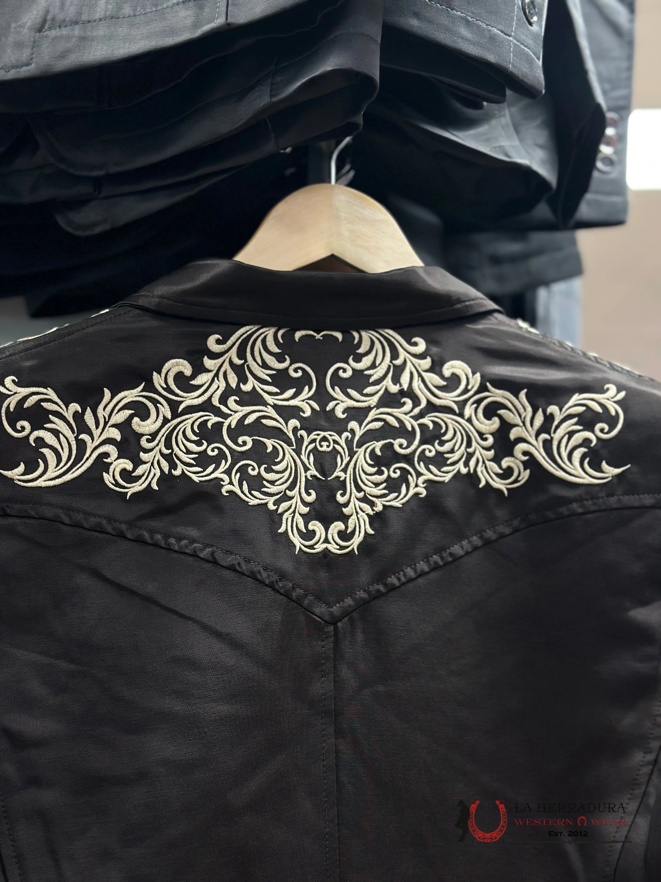 Lamasini Chocolate Embroidered Smooth Blazer Lam494 Ropa Hombres