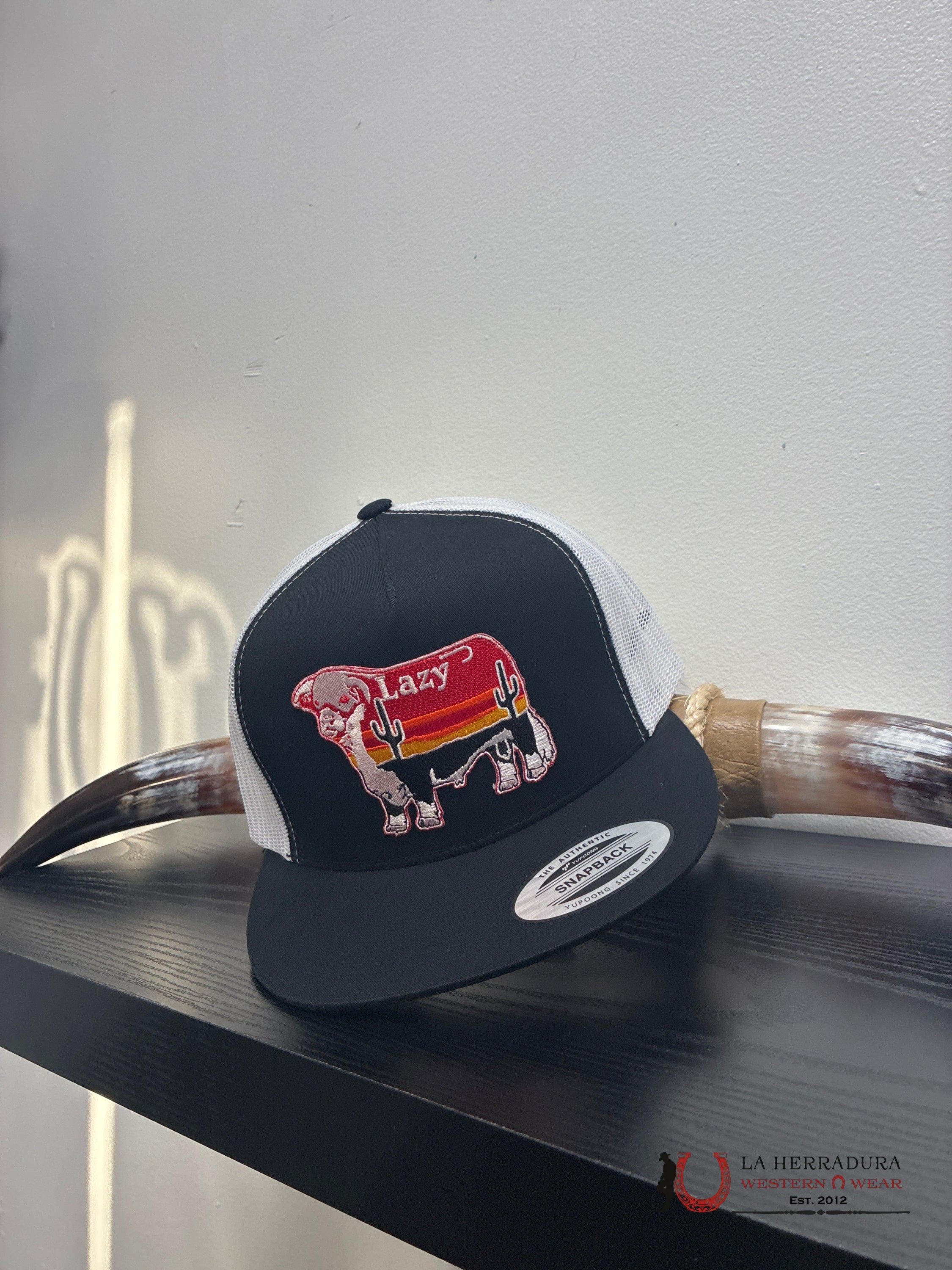 LAZY J CAPS BLACK style BULL RED 2.4