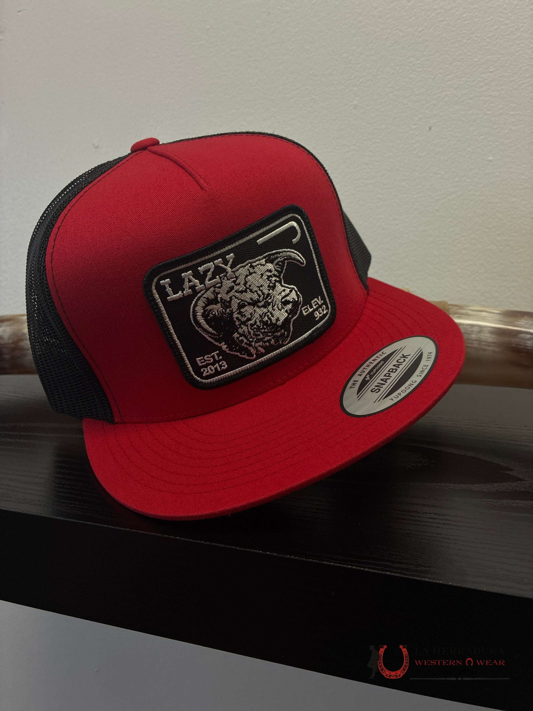 LAZY J CAPS RED Style BLACK 1.2