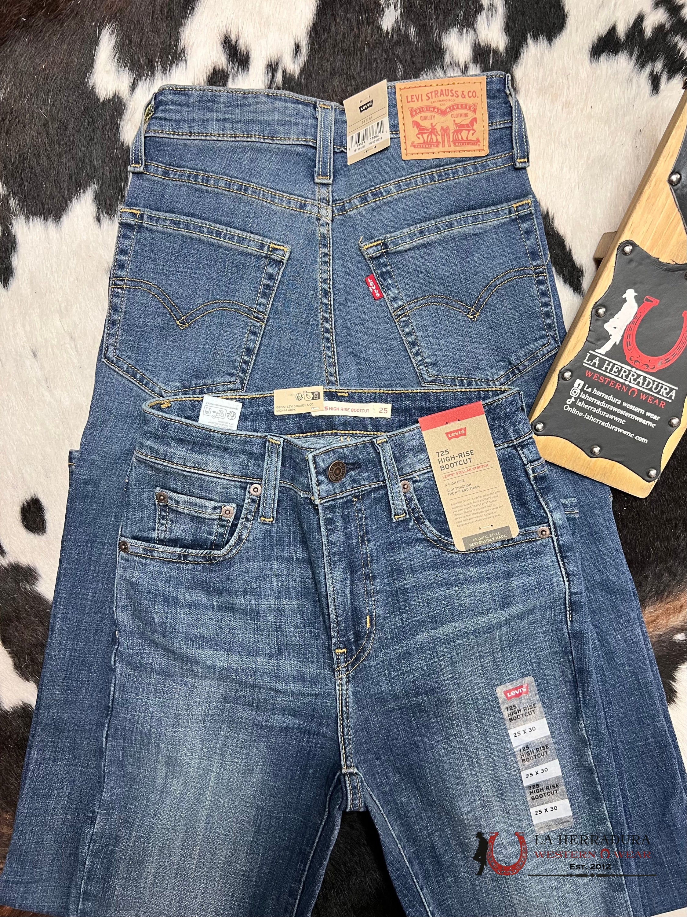 Levi’s 725 Stellar Stretch High-Rise Bootcut- Semi-Light Denim Ropa Mujeres