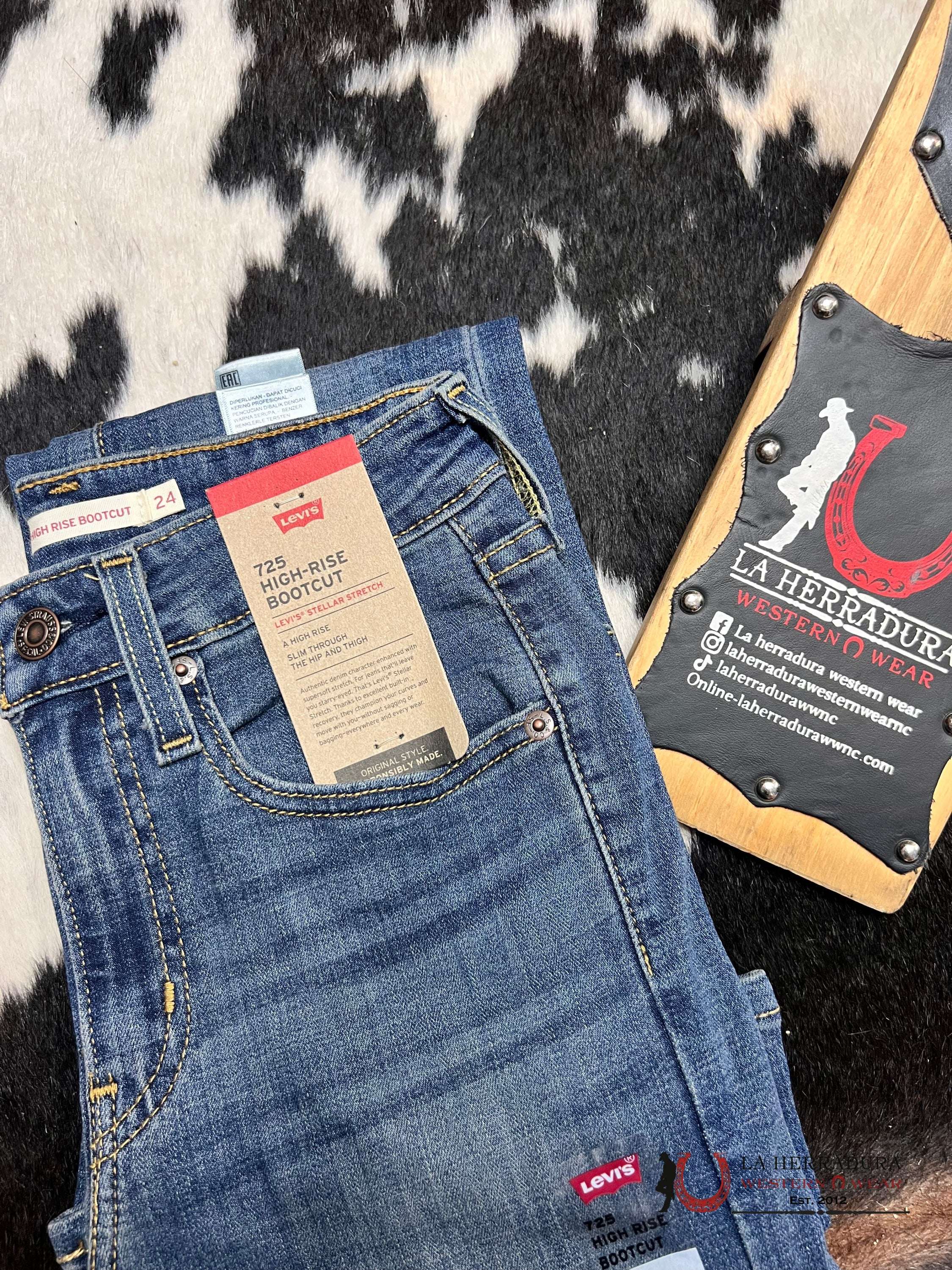 Levi’s 725 Stellar Stretch High-Rise Bootcut- Semi-Light Denim Ropa Mujeres