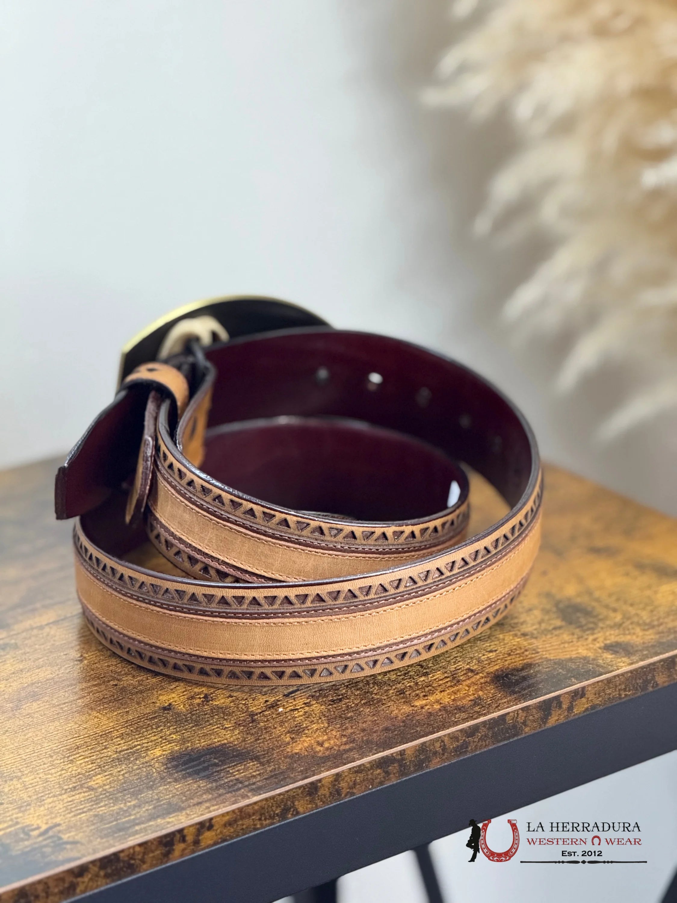 LIGHT BROWN TRIANGLE STITCHED MEN BELT GOLD ROUND BUCKLE CINTURONES HOMBRES