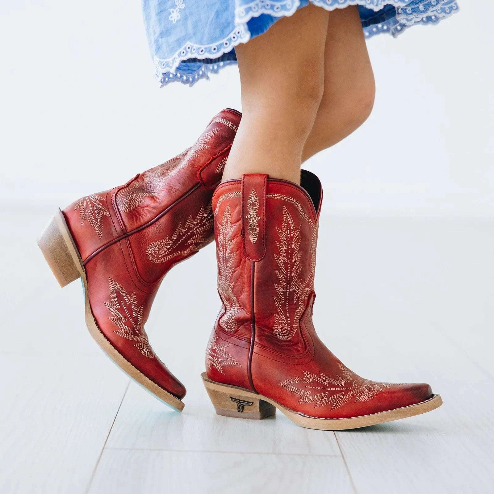 LANE GIRL LEXINGTON SMOLDERING RUBY BURGANDY BOOT SNIP TOE BOOT LK2562A Laherradurawwnc.com