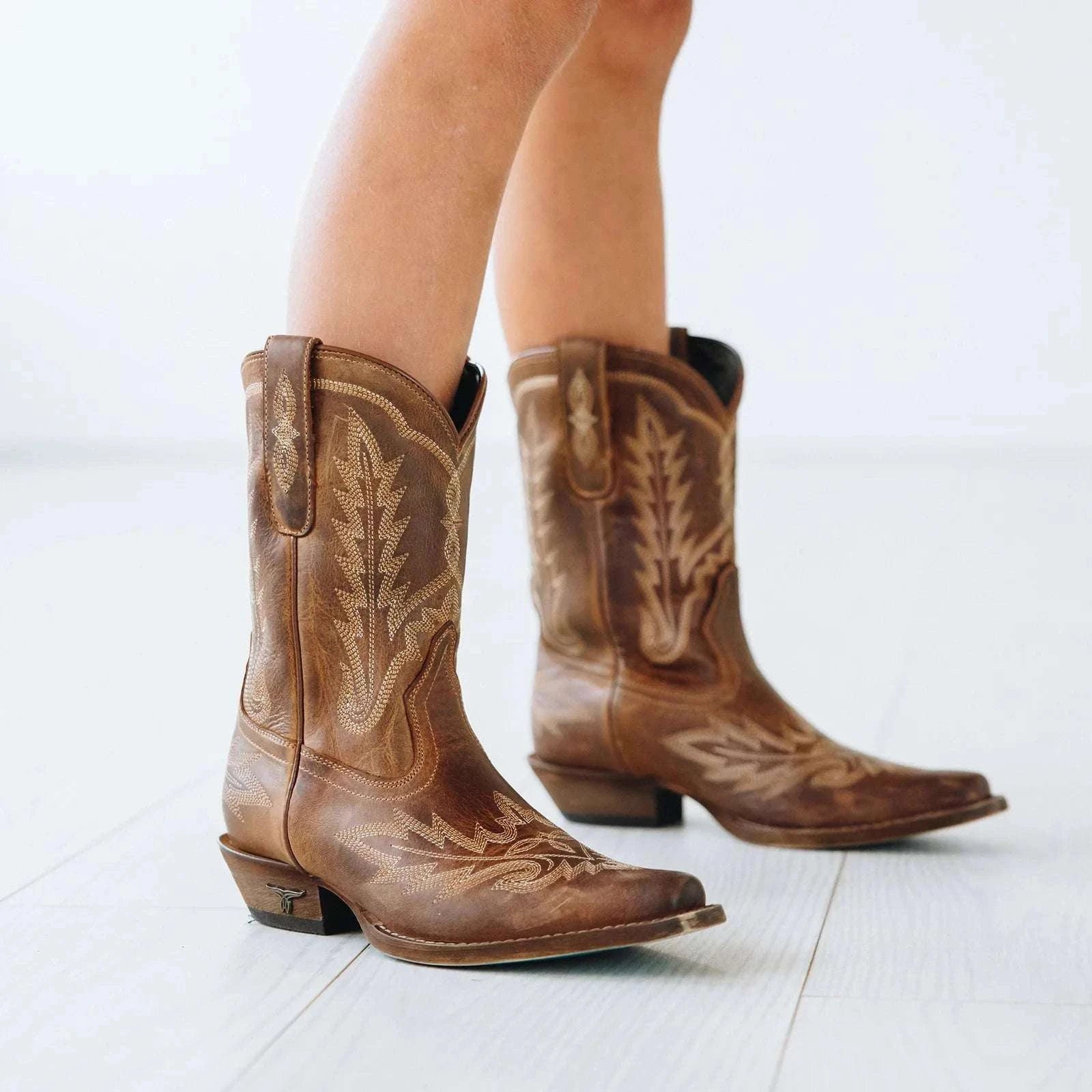 LANE GIRL DESERT CLAY BOOT SNIP TOE BOOT LK2562C Laherradurawwnc.com