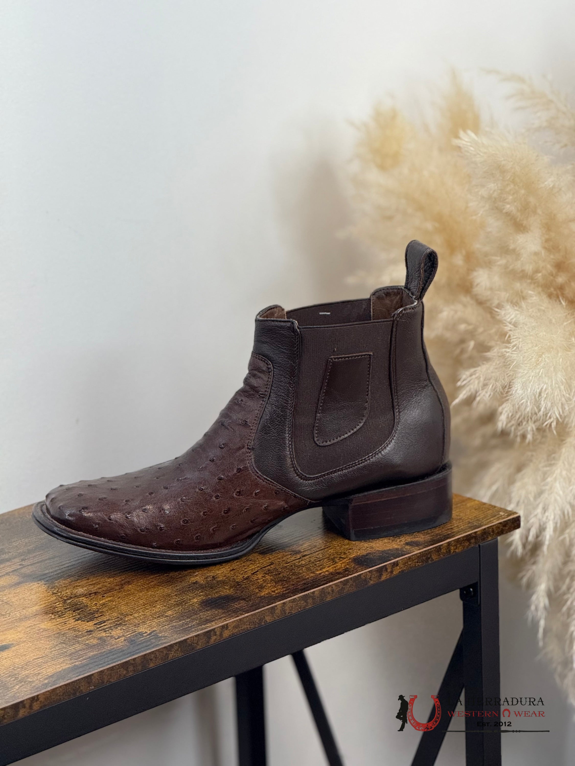 LOS ALTOS SHORT BOOT EXOTIC TOBACCO OSTRICH SQ. TOE -82BV0359 BOTAS HOMBRES
