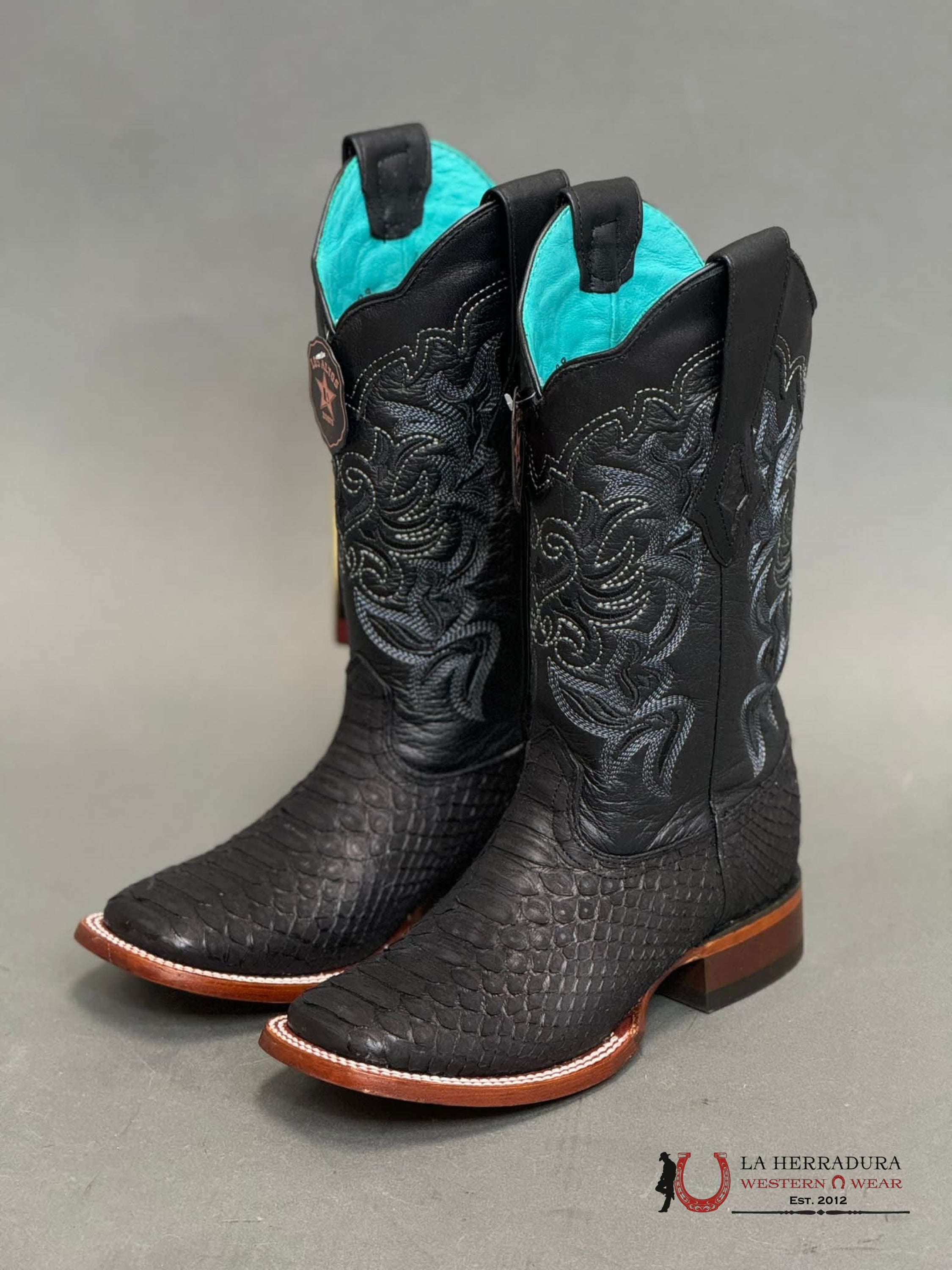 Los Altos Wide Square Toe Python Nobuck Black Botas Mujeres