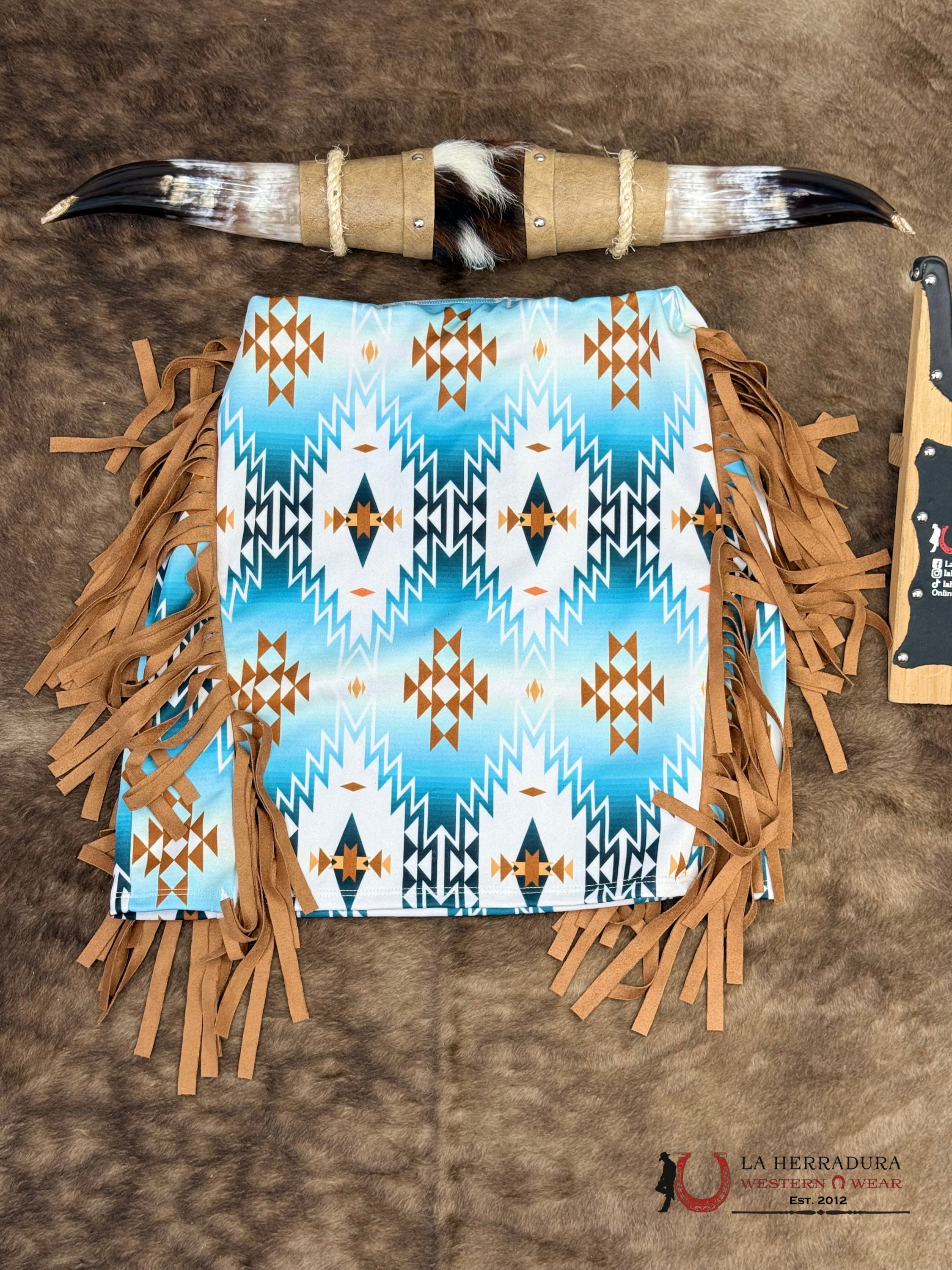 Lucky And Bleesed White With Multi Color Aztec Print With Fringe S ROPA MUJERES