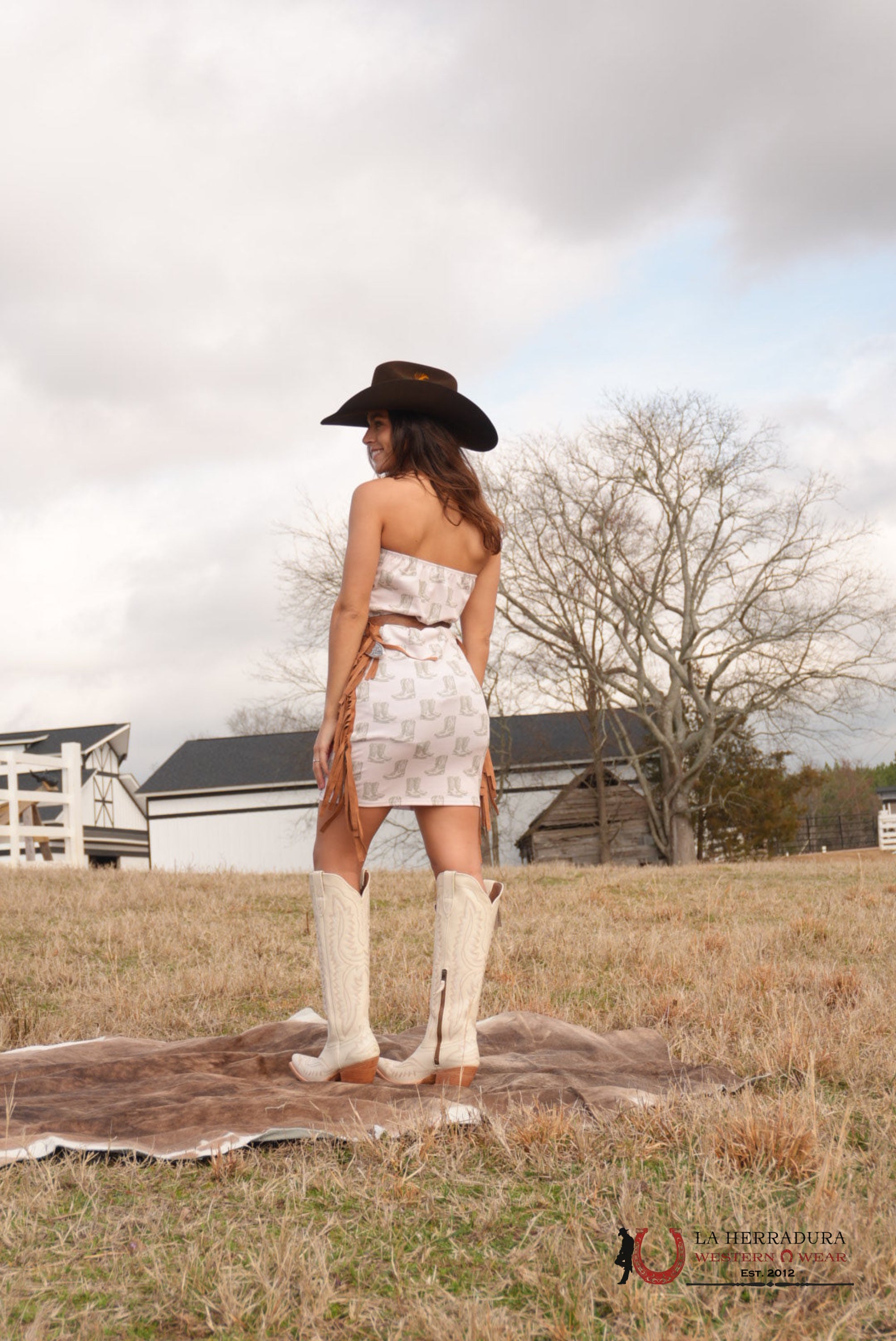 Lucky and Blessed Beige With Green Boots Design With Brown French Dress ROPA MUJERES