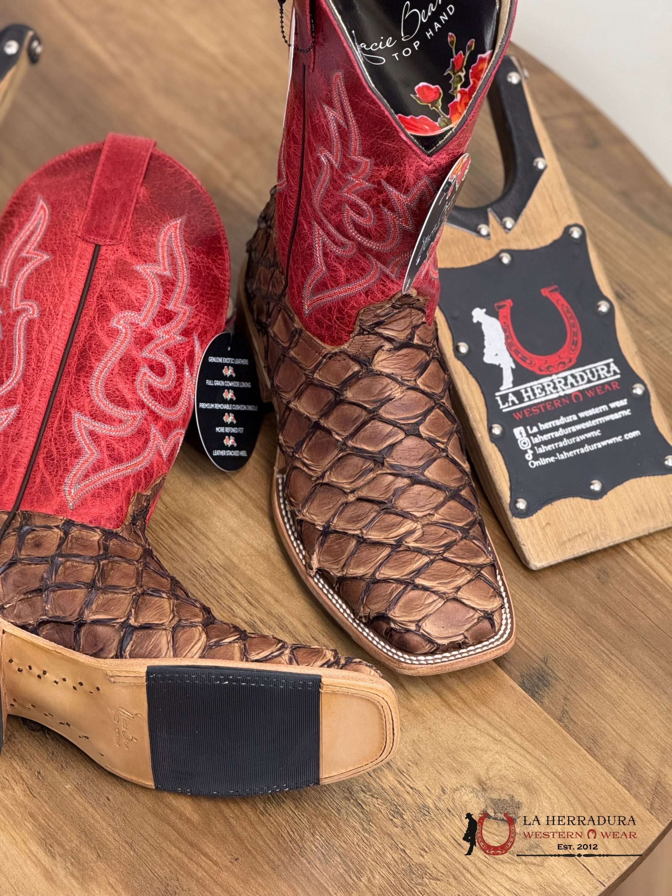 Macie Beans Cigar Matte Big Bass 12” Red Sinsation Botas Mujeres