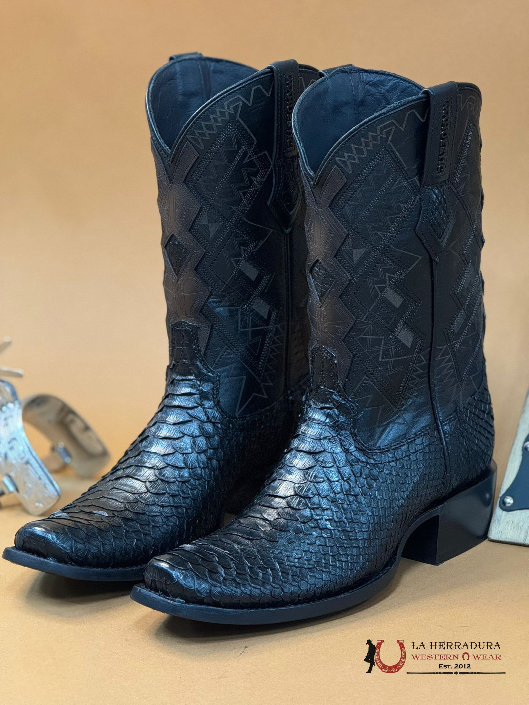 Mahuestic Python Black Semi Square Toe Nae0601 Botas Hombres