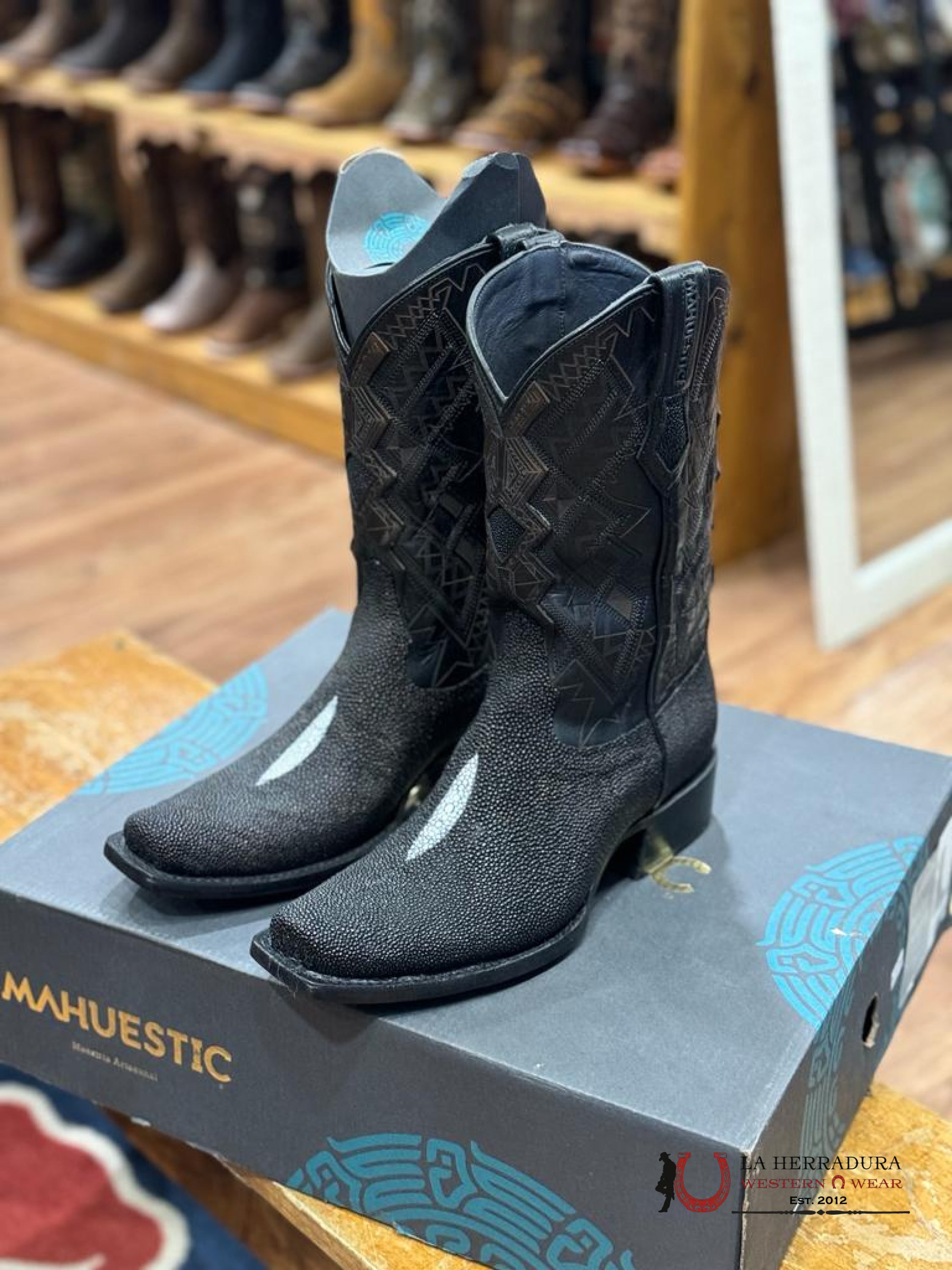 Mahuestic Mantarraya Negro Semi Square Toe Botas Hombres