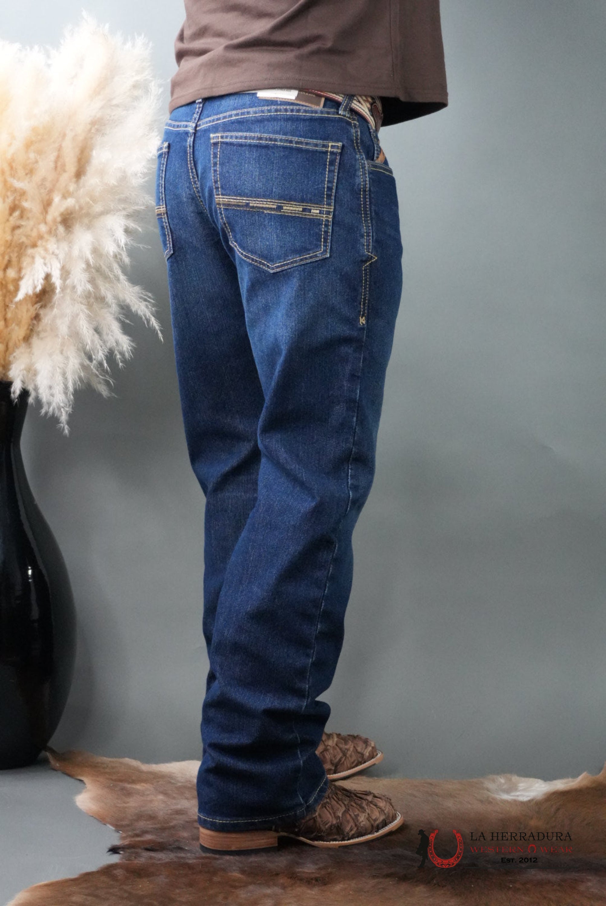 MENS M4 ARIAT HAMPTON RELAXED BOOT CUT JEANS 1400 ARIAT JEANS